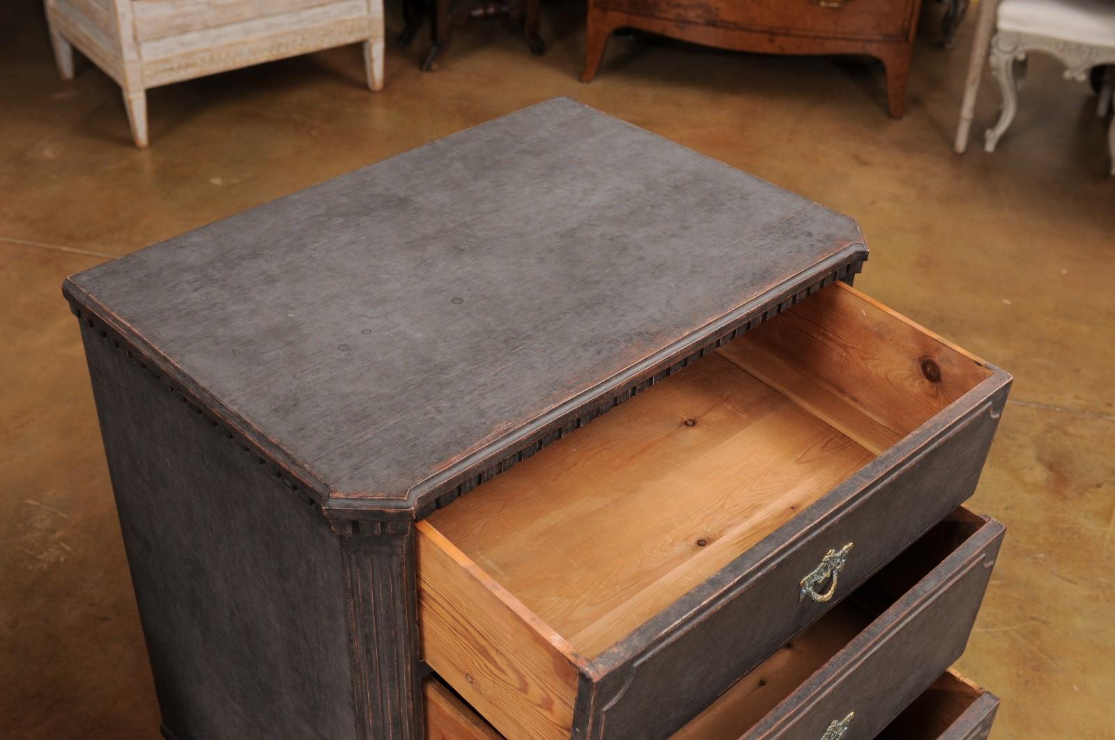 Gustavian Style 19th Century Swedish Charcoal Painted Three-Drawer Chests 1