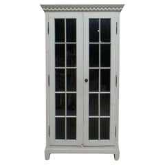 Vintage Gustavian Style 2 Door Display Cabinet / Vitrine 