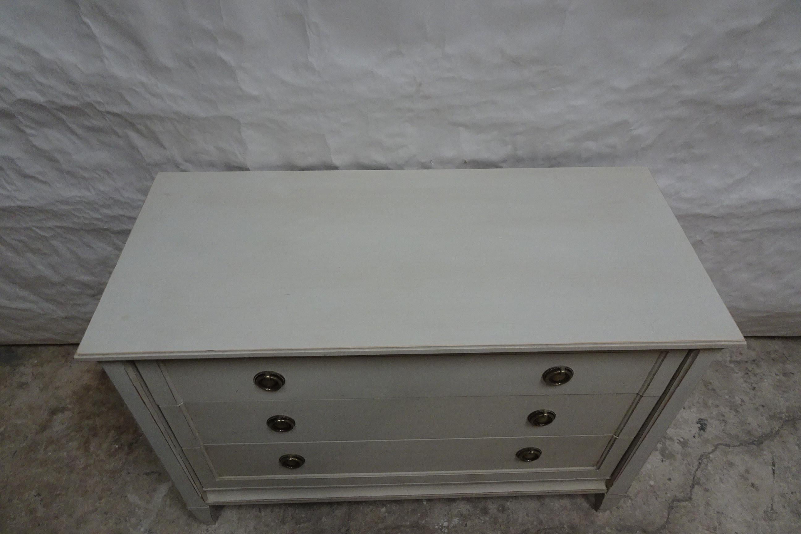 Swedish   Gustavian Style 3 Drawer Chest Of Drawers For Sale