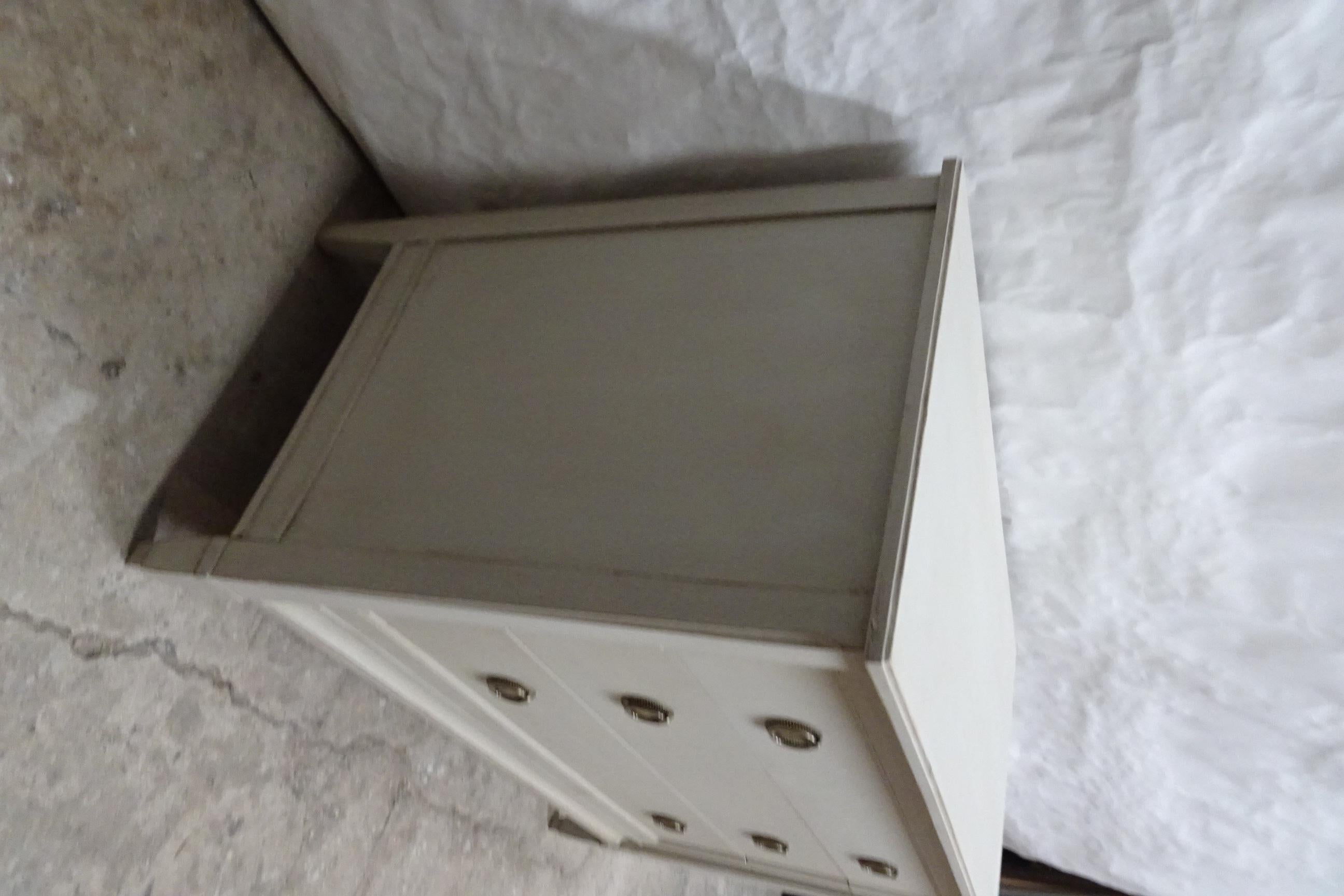 Birch   Gustavian Style 3 Drawer Chest Of Drawers For Sale