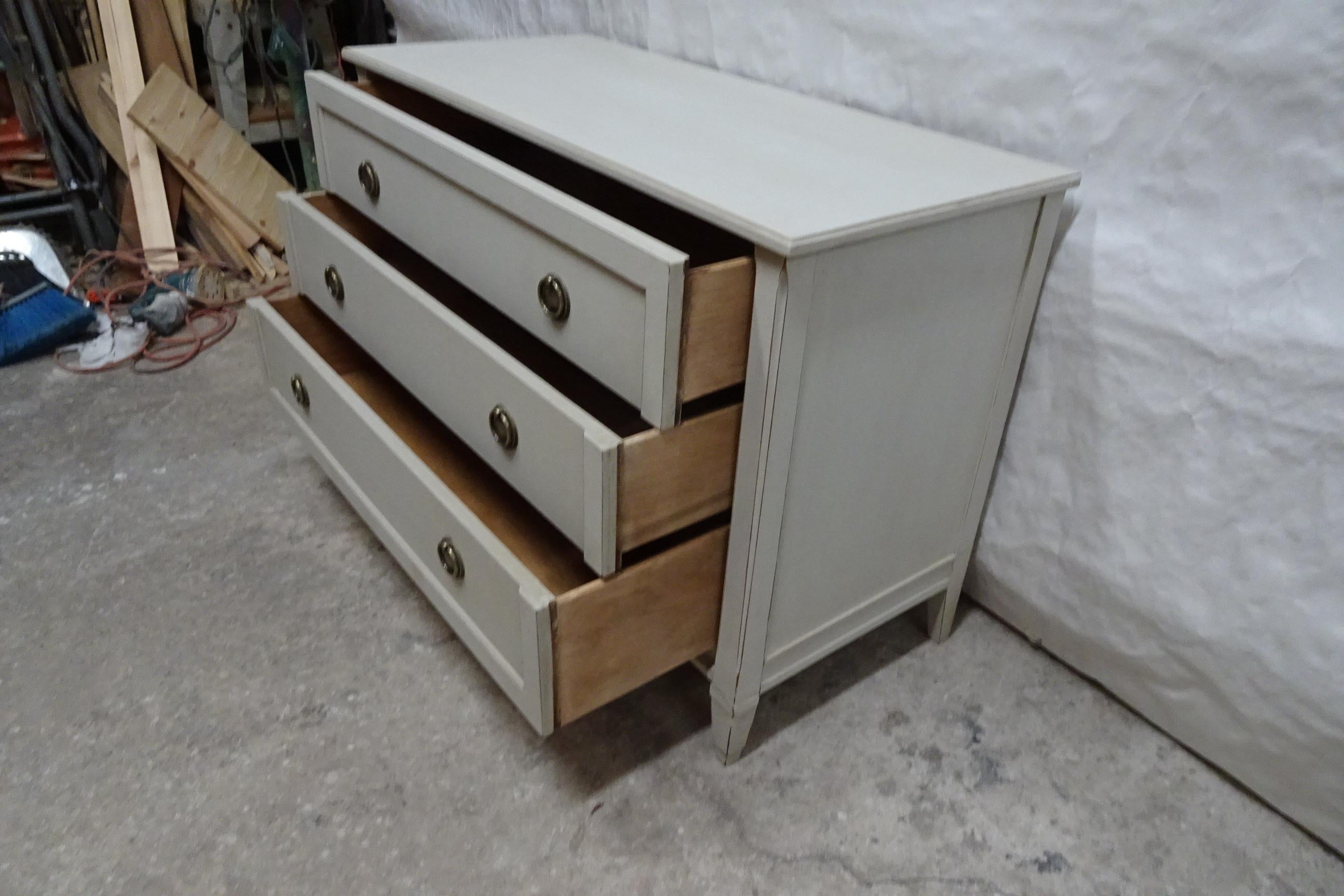   Gustavian Style 3 Drawer Chest Of Drawers For Sale 2