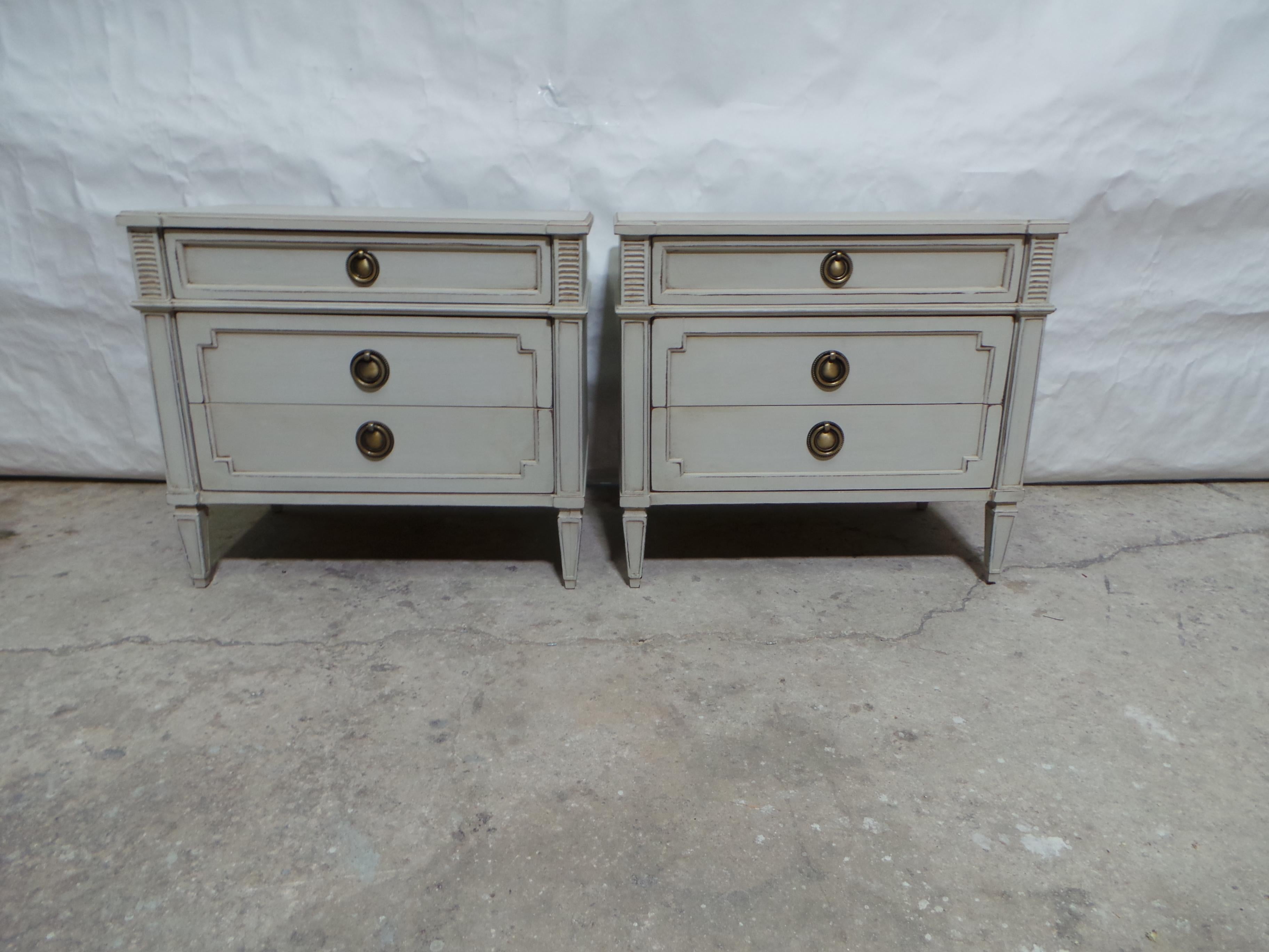 Gustavian Style 3 Drawer Nightstands In Good Condition For Sale In Hollywood, FL