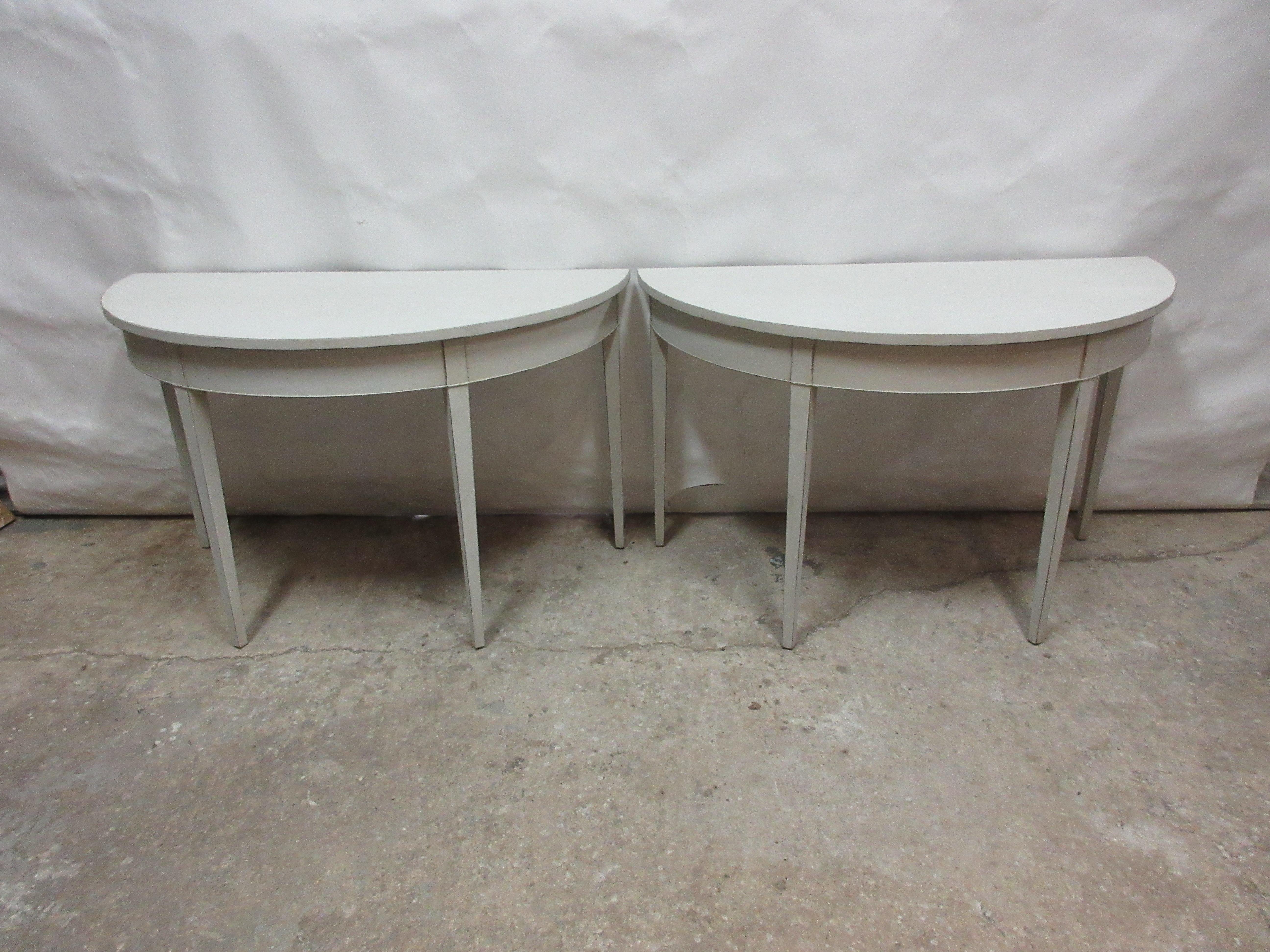 gustavian table