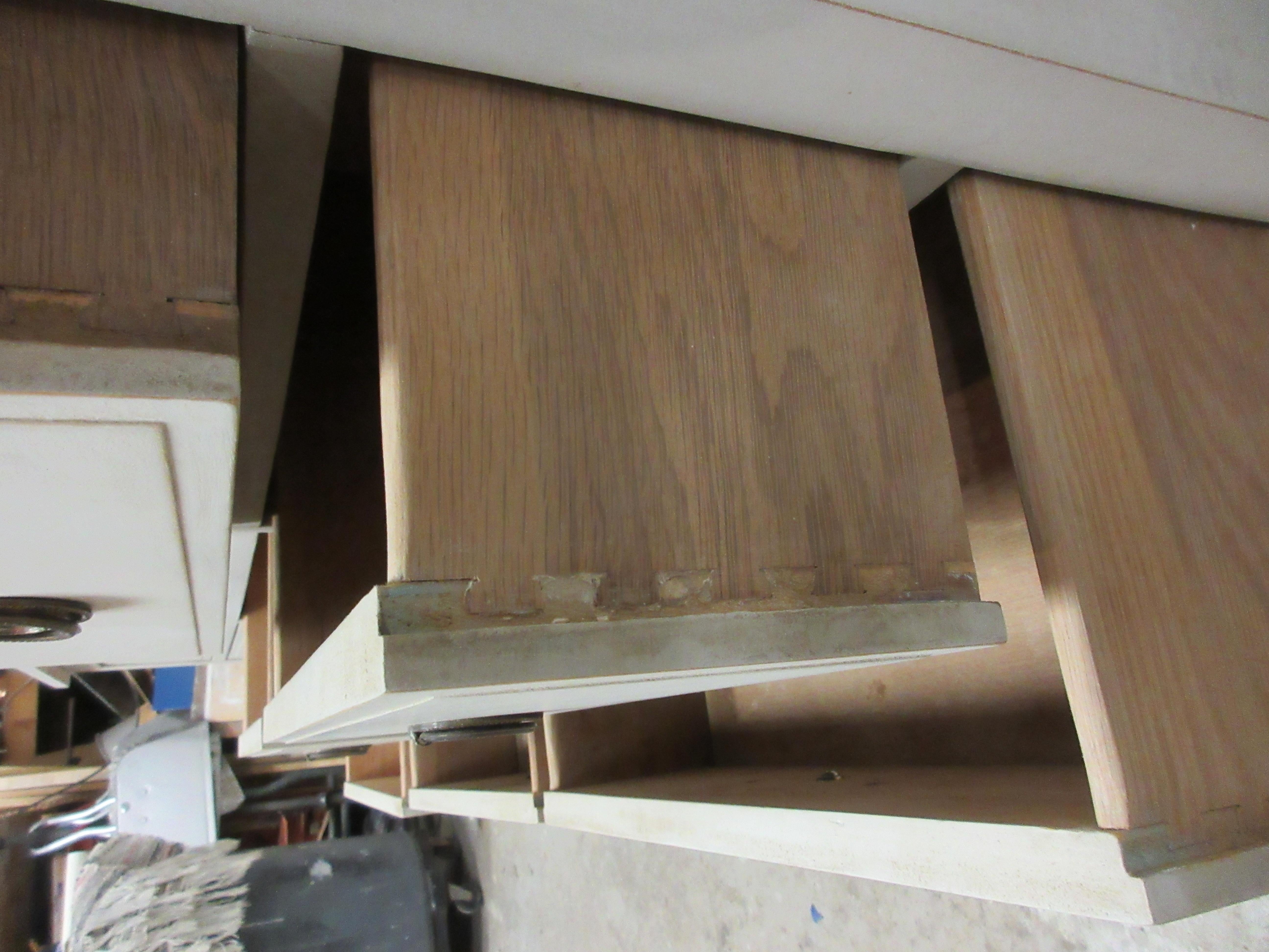 Wood Gustavian Style 9 Drawer Dresser