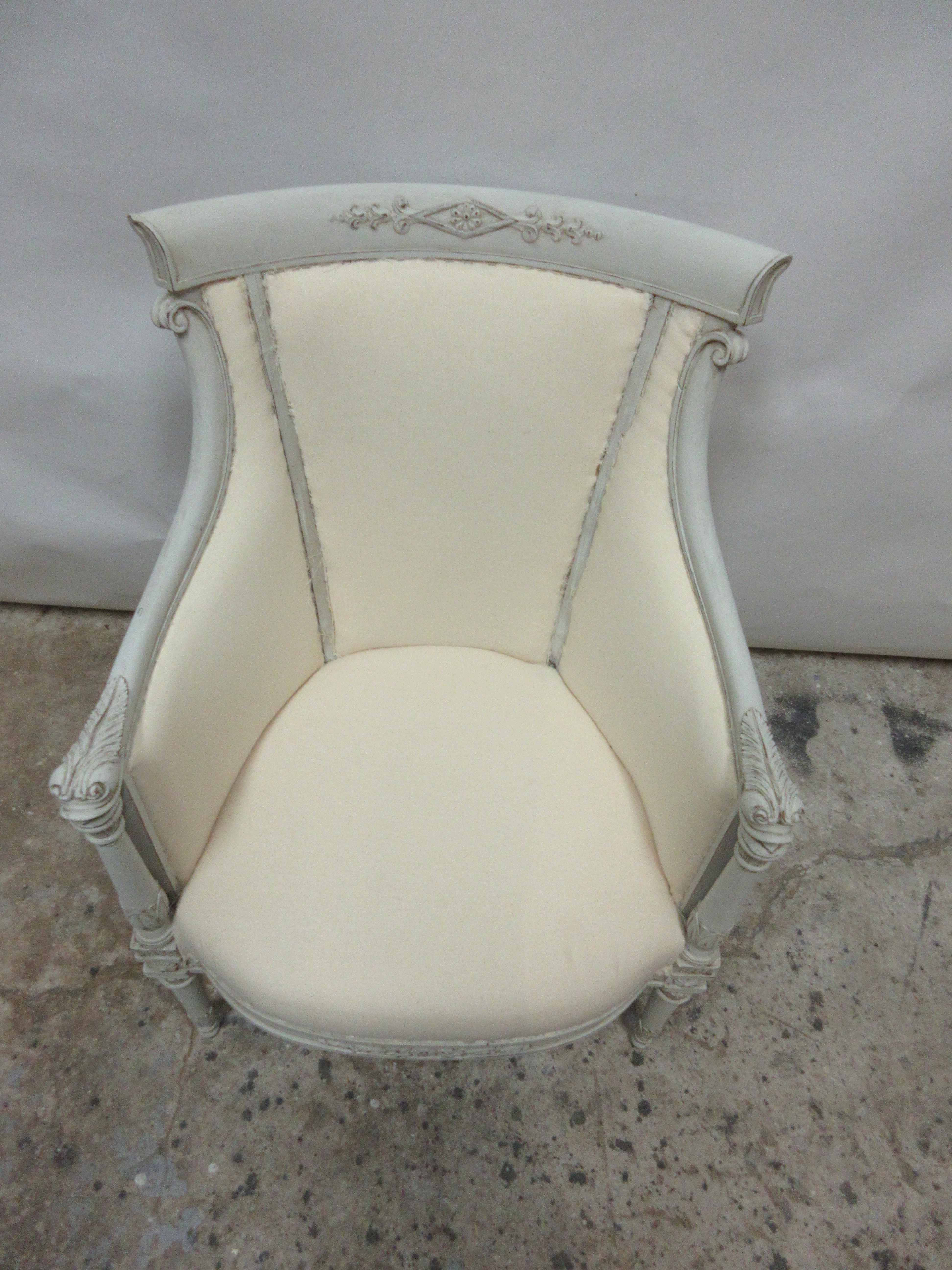 Gustavian Style Barrel Chair In Good Condition In Hollywood, FL
