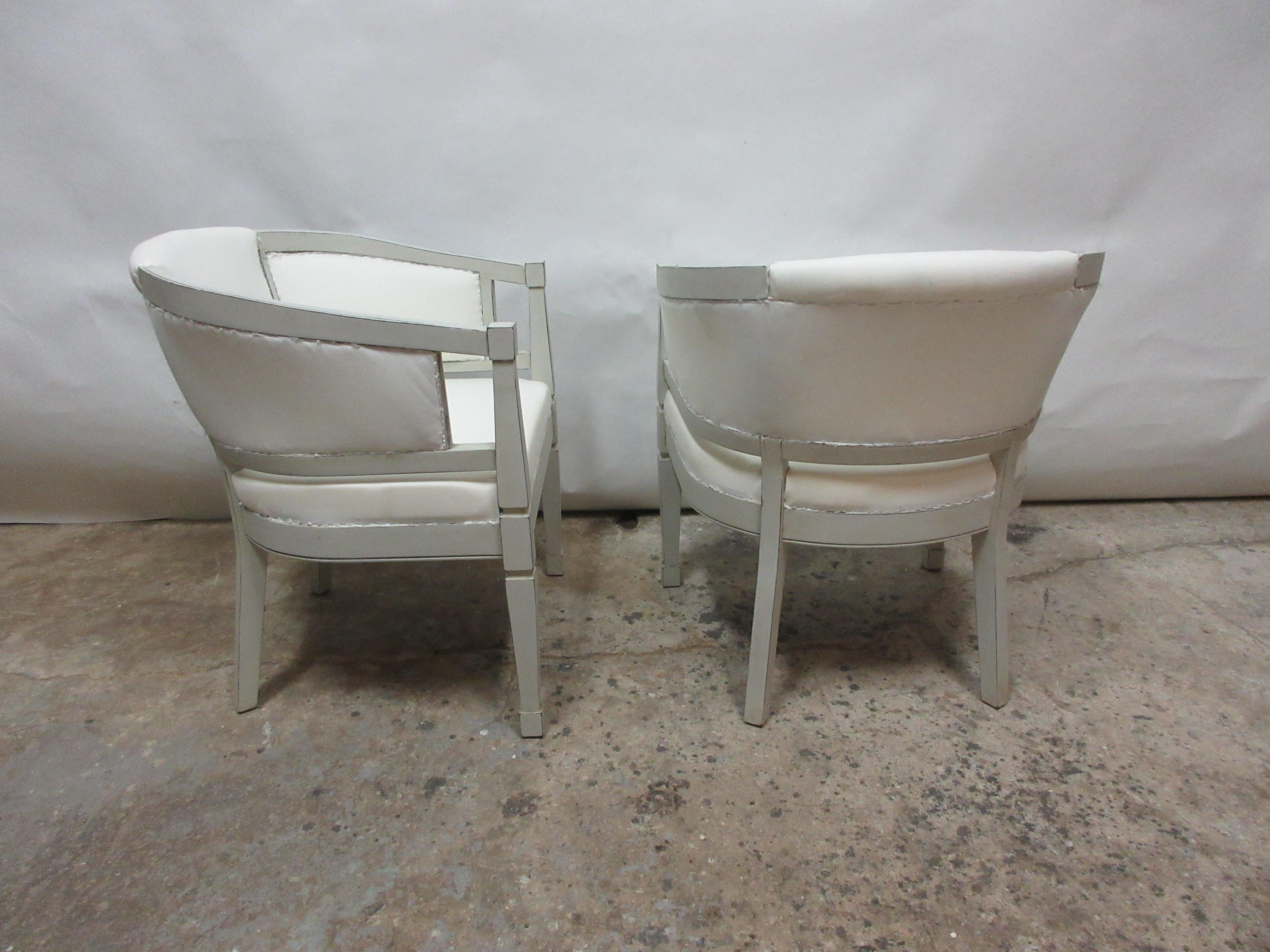 Gustavian Style Barrel Chairs In Good Condition For Sale In Hollywood, FL