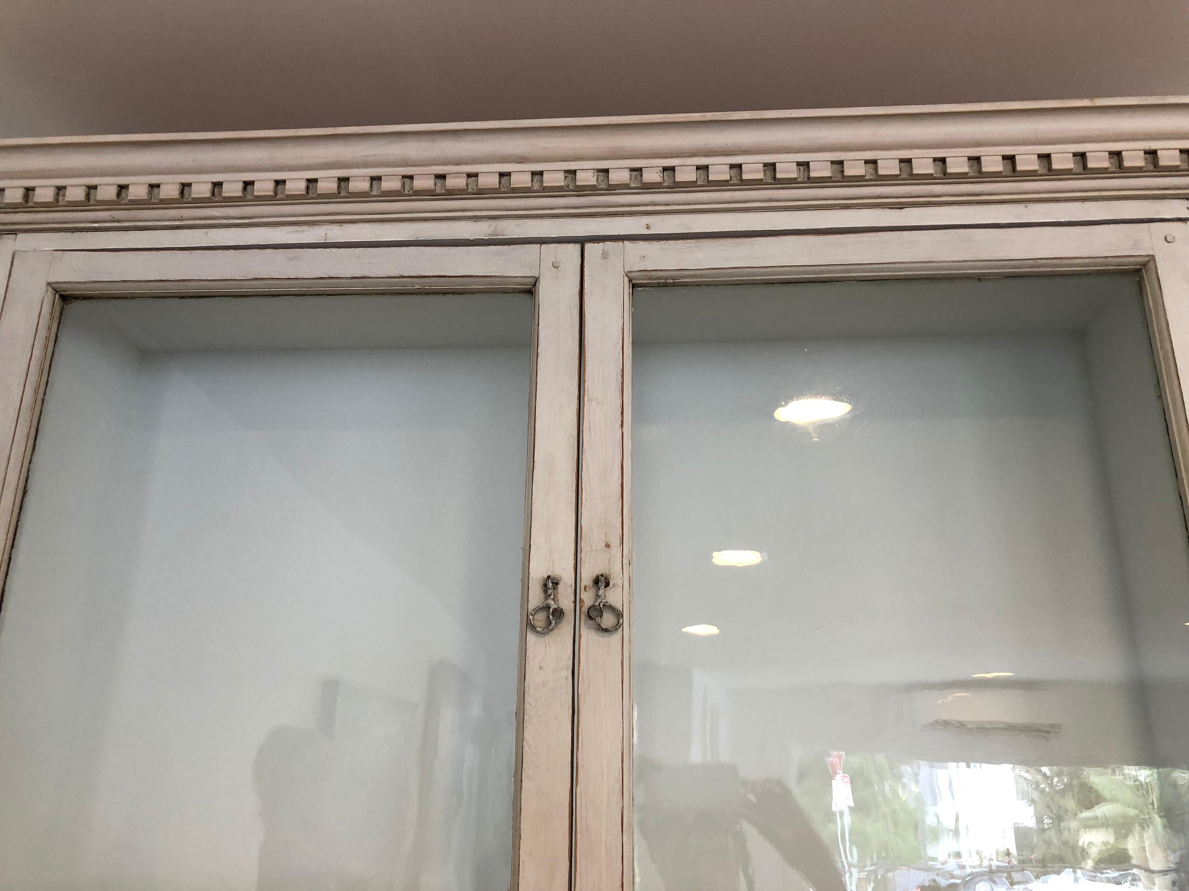 antique glass cabinets