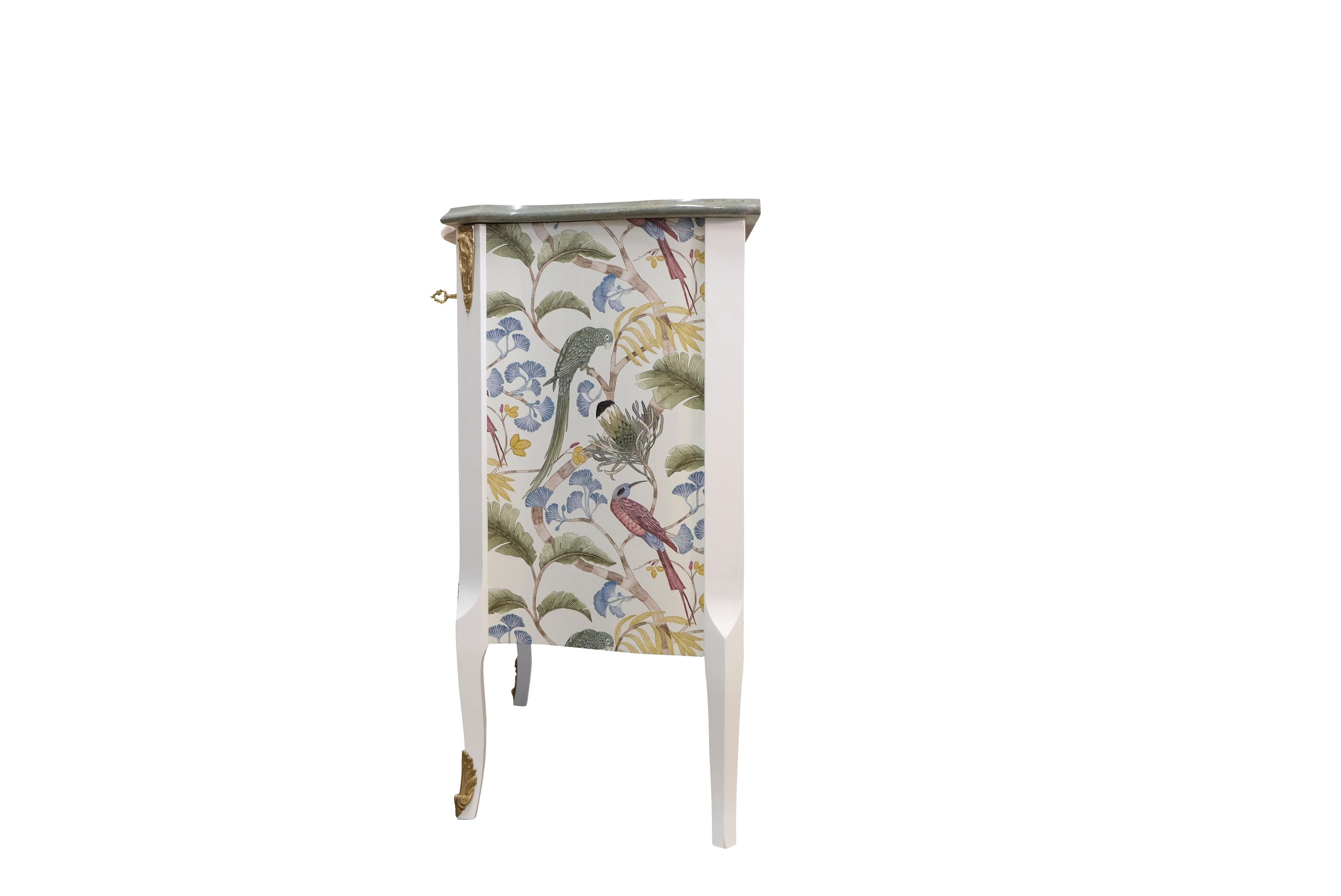 Mid-20th Century Gustavian Style Commode in Antique White with Exotic Birds Design and Marble Top