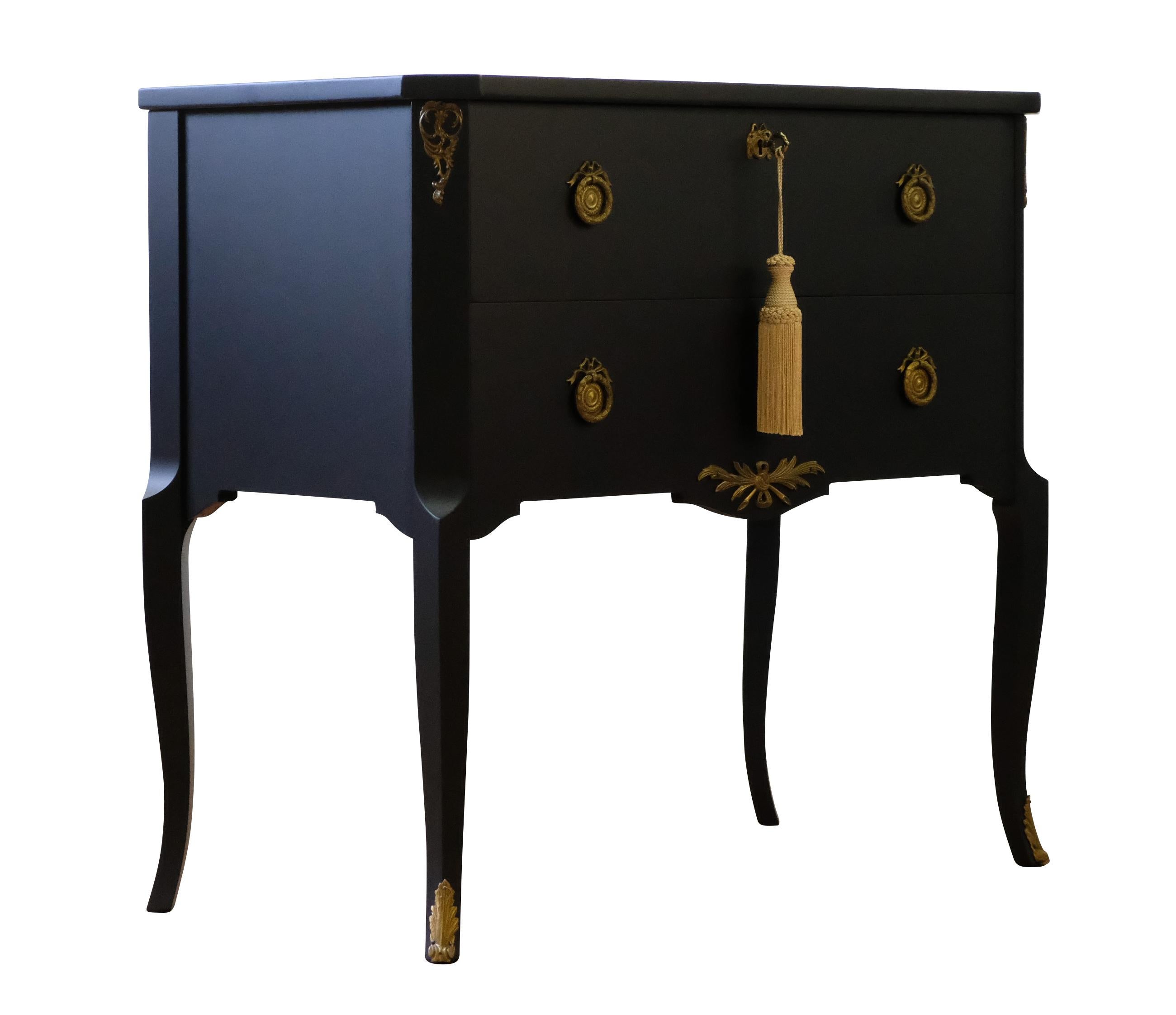 Gustavian Style Commode in Black with Brass Details 1