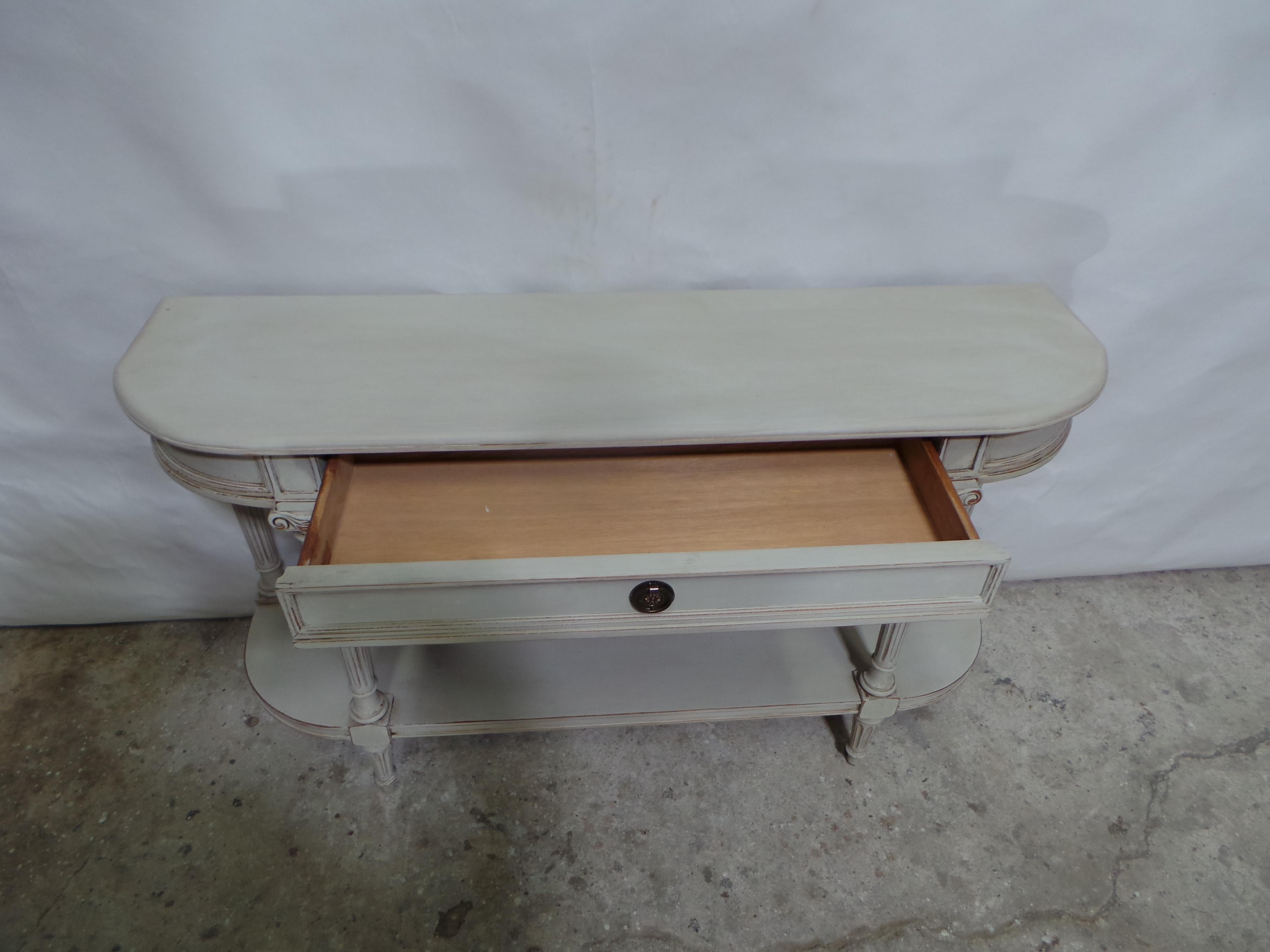 Mesa consola estilo Gustaviano en Bueno estado para la venta en Hollywood, FL