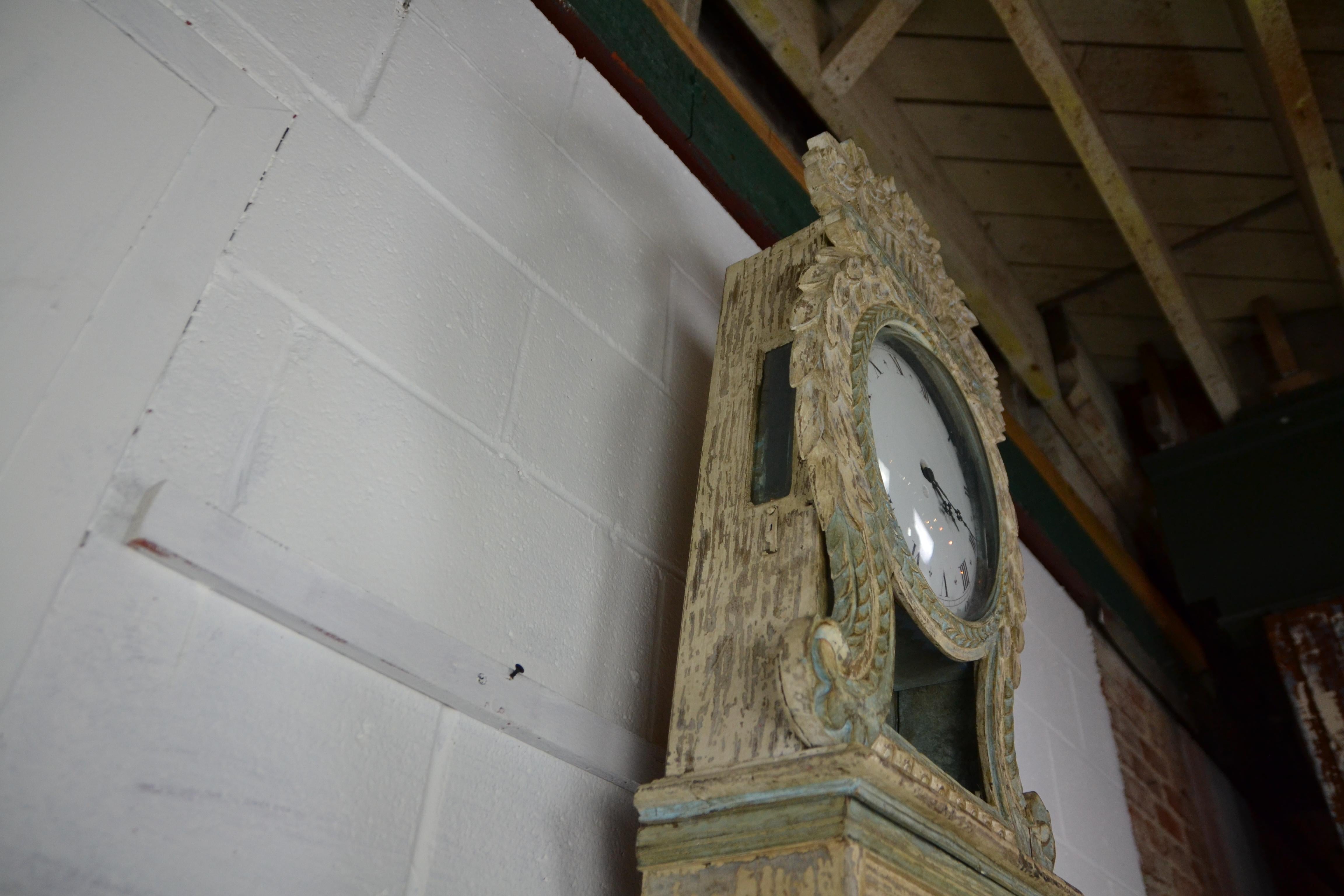 Gustavian Style Grandfather Clock In Good Condition In Pomona, CA