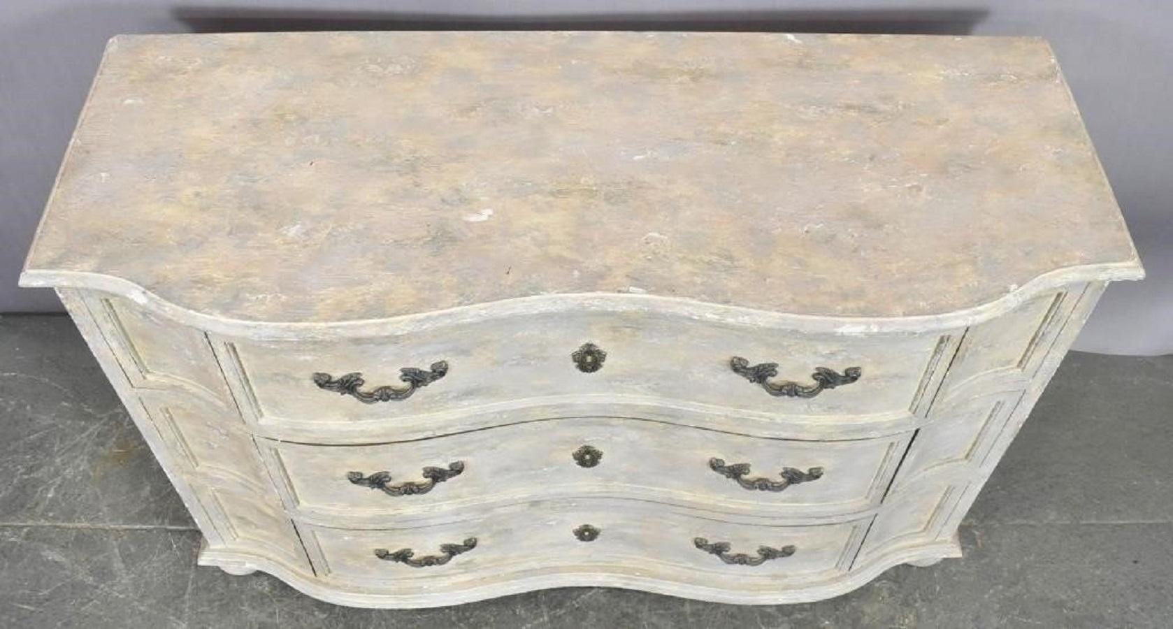 American Gustavian Style Gray Painted Commode or Chest of Drawers, Early 20th Century