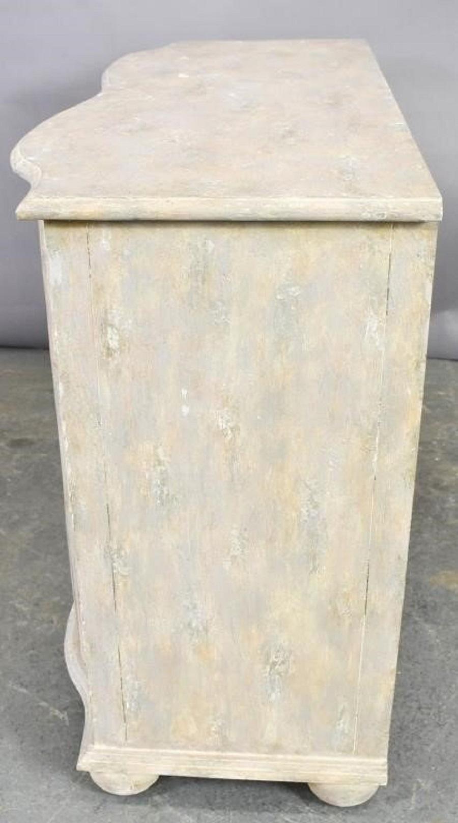 Gustavian Style Gray Painted Commode or Chest of Drawers, Early 20th Century 1