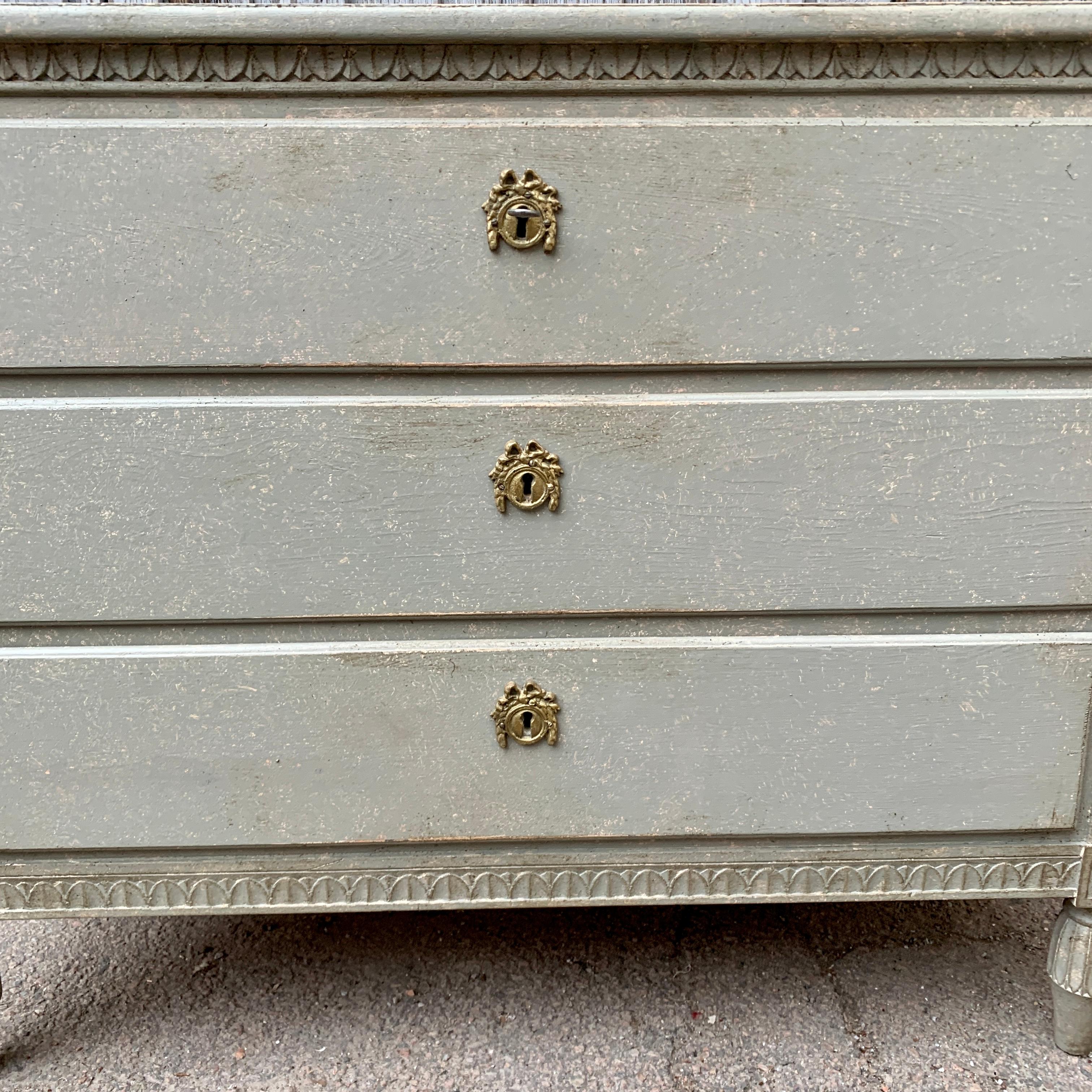 Gustavian Style Painted 3 Drawer Dresser From Sweden 9