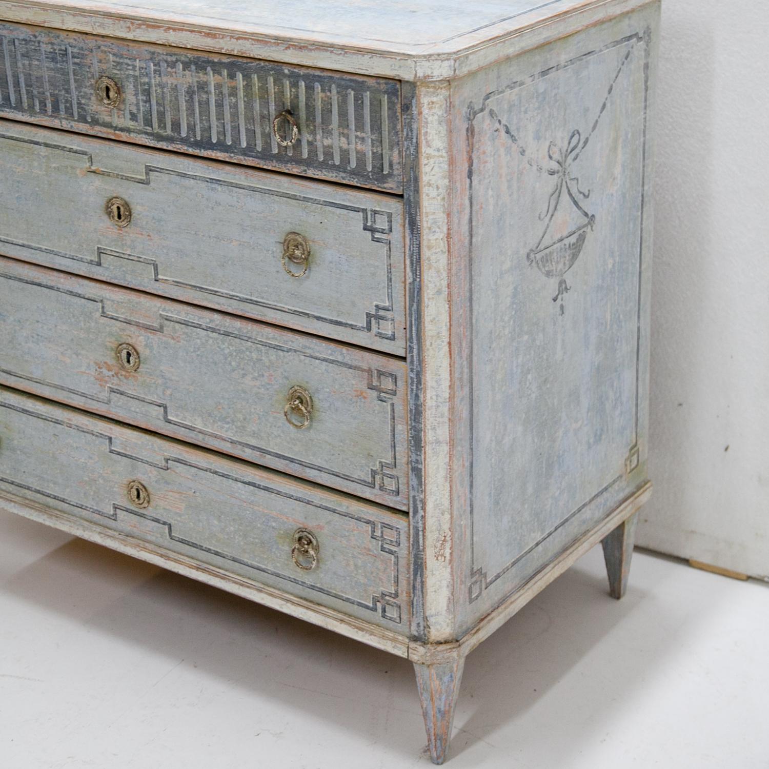Wood Gustavian-Style Painted Chest of Drawers, 19th Century