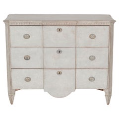 Wood Commodes and Chests of Drawers