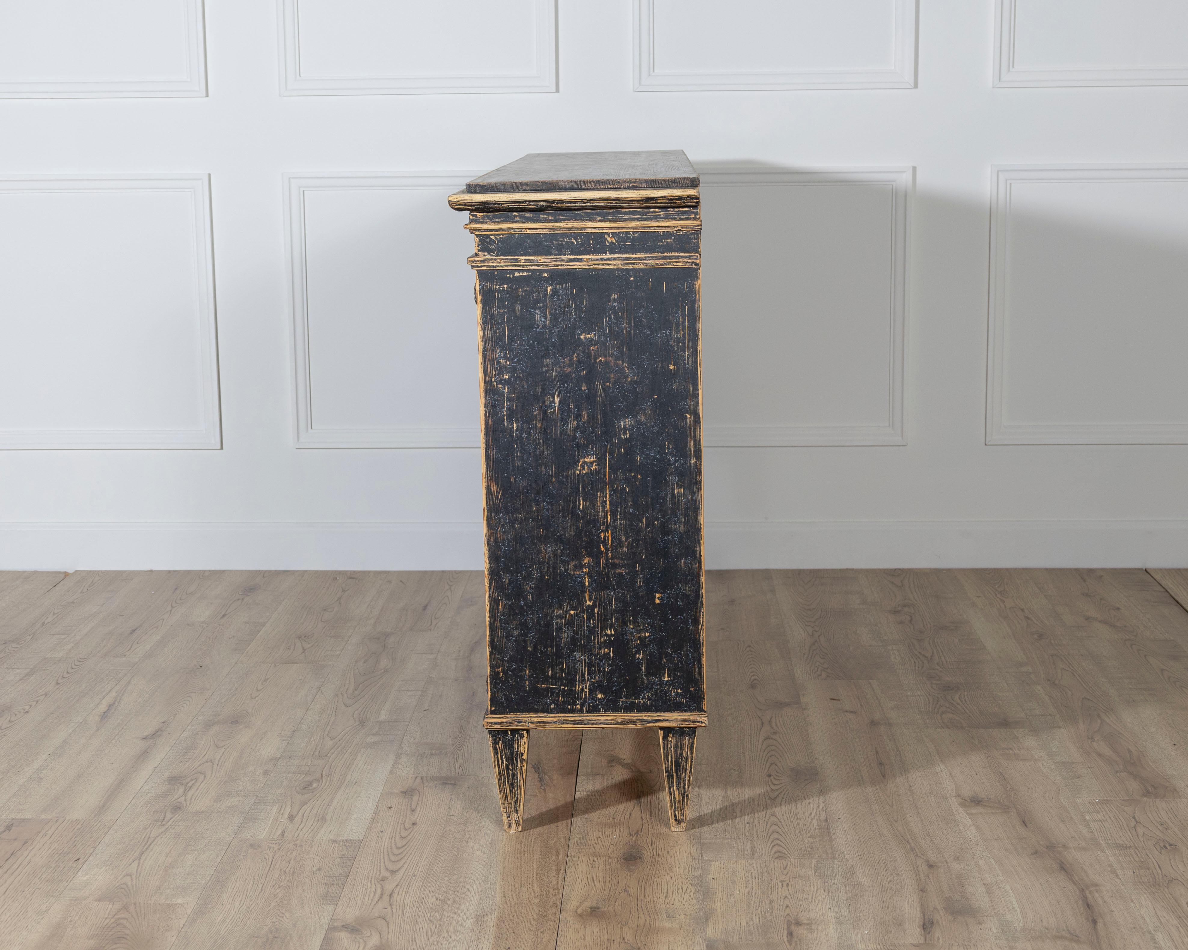 Gustavian Style Painted Sideboard with Reeded Doors, circa 1900 For Sale 3