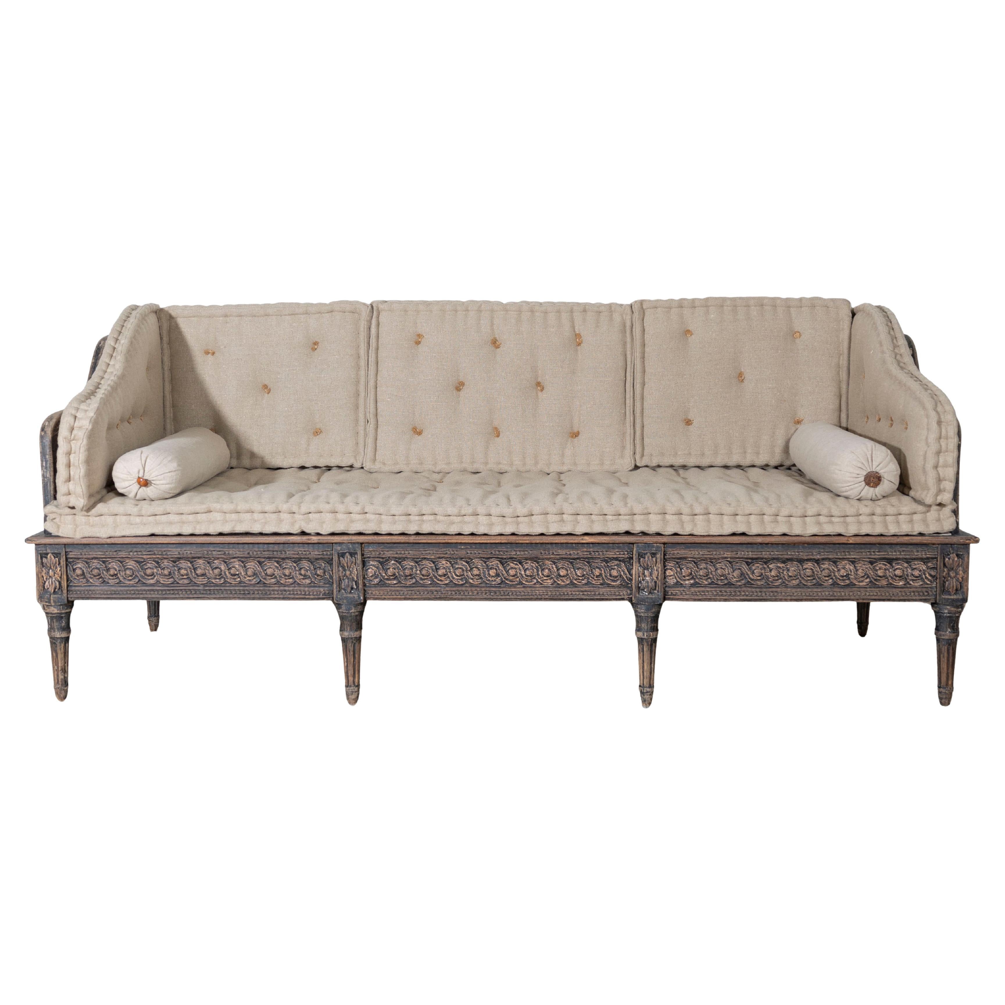 Gustavian Style Painted Trågsofa with Carved Base, circa 1920 For Sale