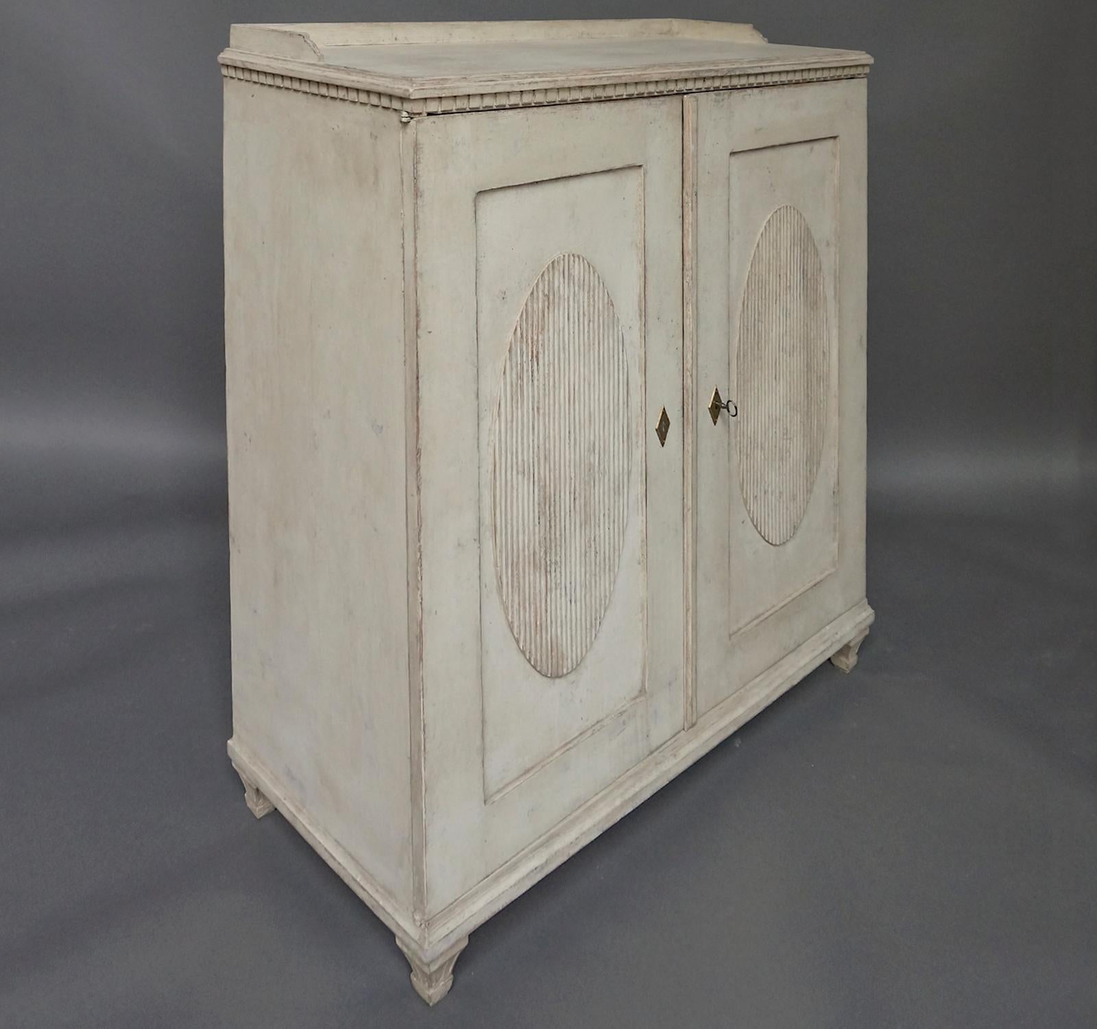 Gustavian Style Sideboard with Gallery Top In Good Condition In Great Barrington, MA