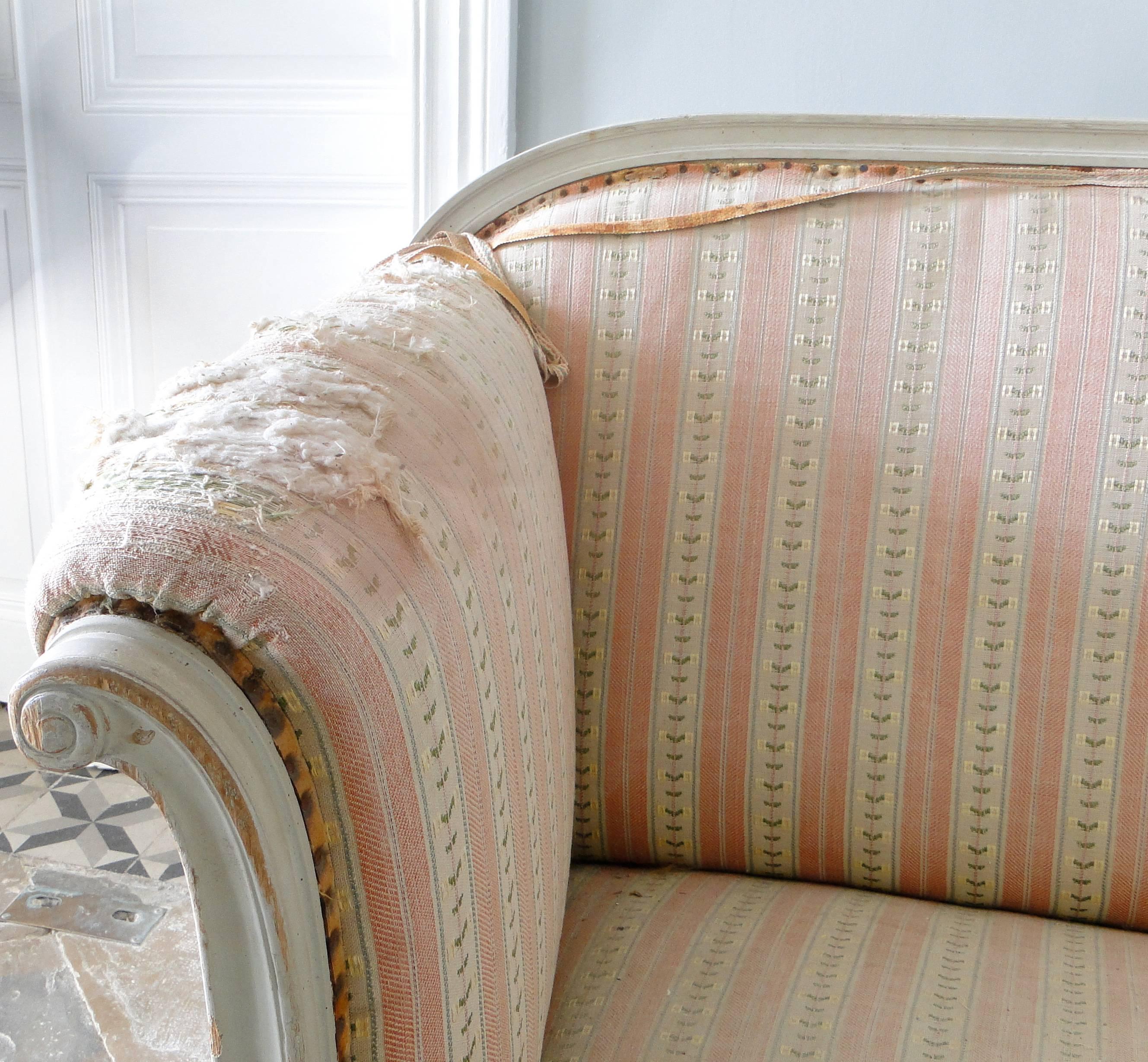 Swedish Gustavian Style Sofa Early 1900 to Be Upholstered For Sale