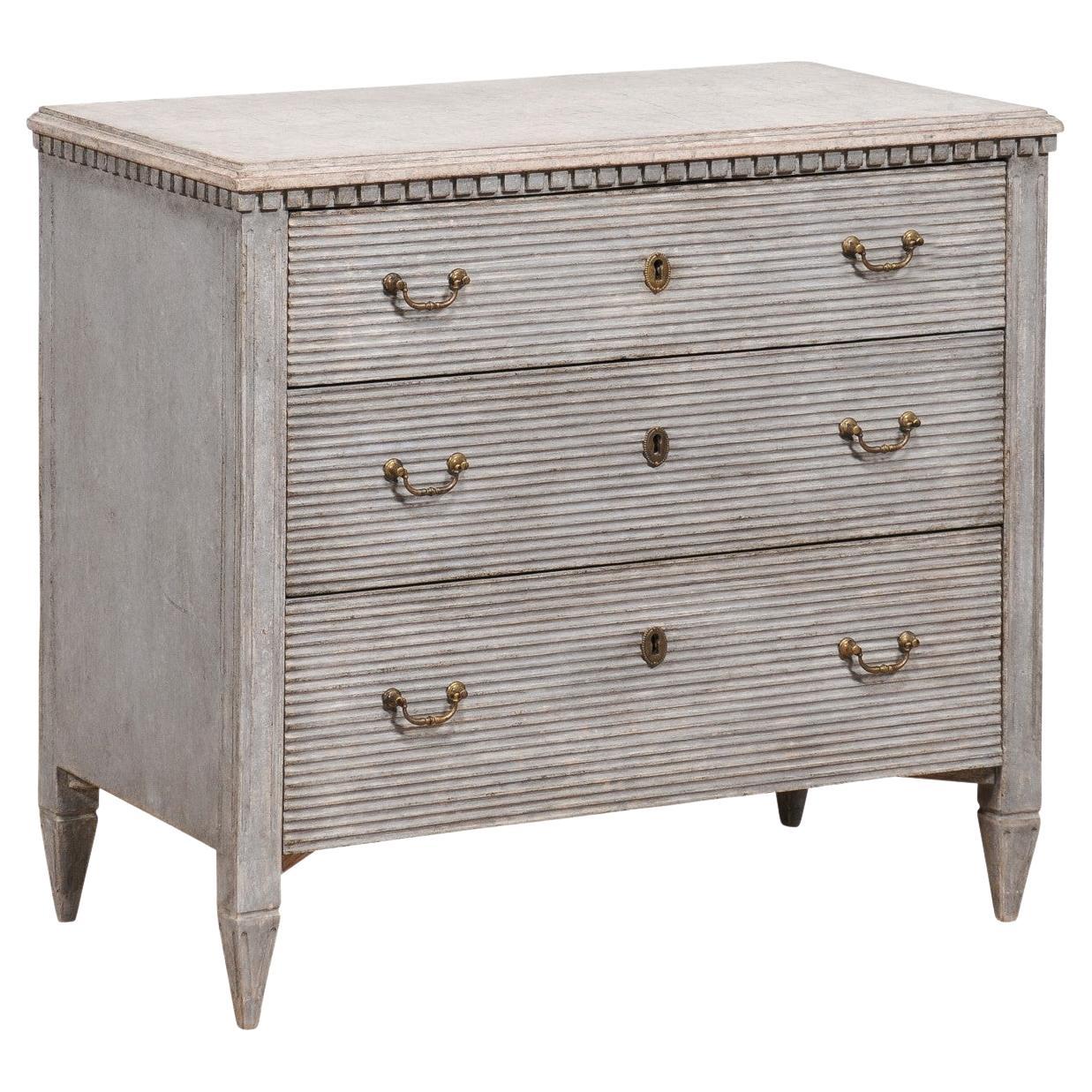 Gustavian Style Swedish 19th Century Three-Drawer Gray Painted and Carved Chest For Sale