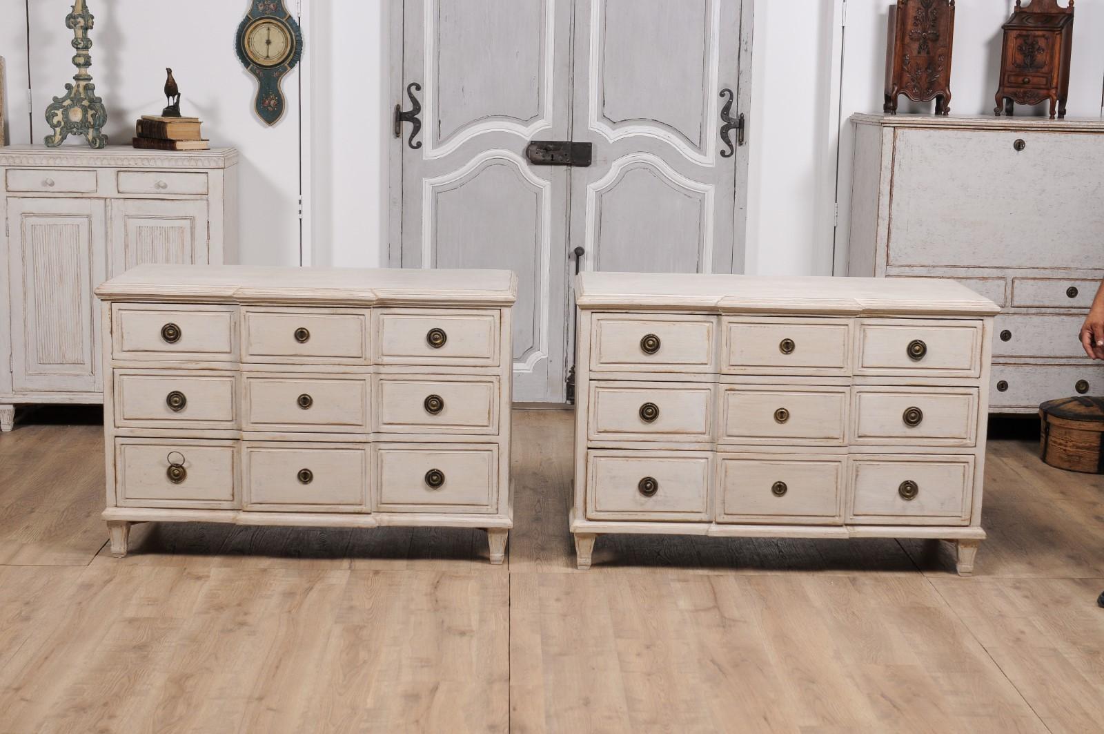 Gustavian Style Swedish Off White Painted Three-Drawer Breakfront Chests, a Pair For Sale 8