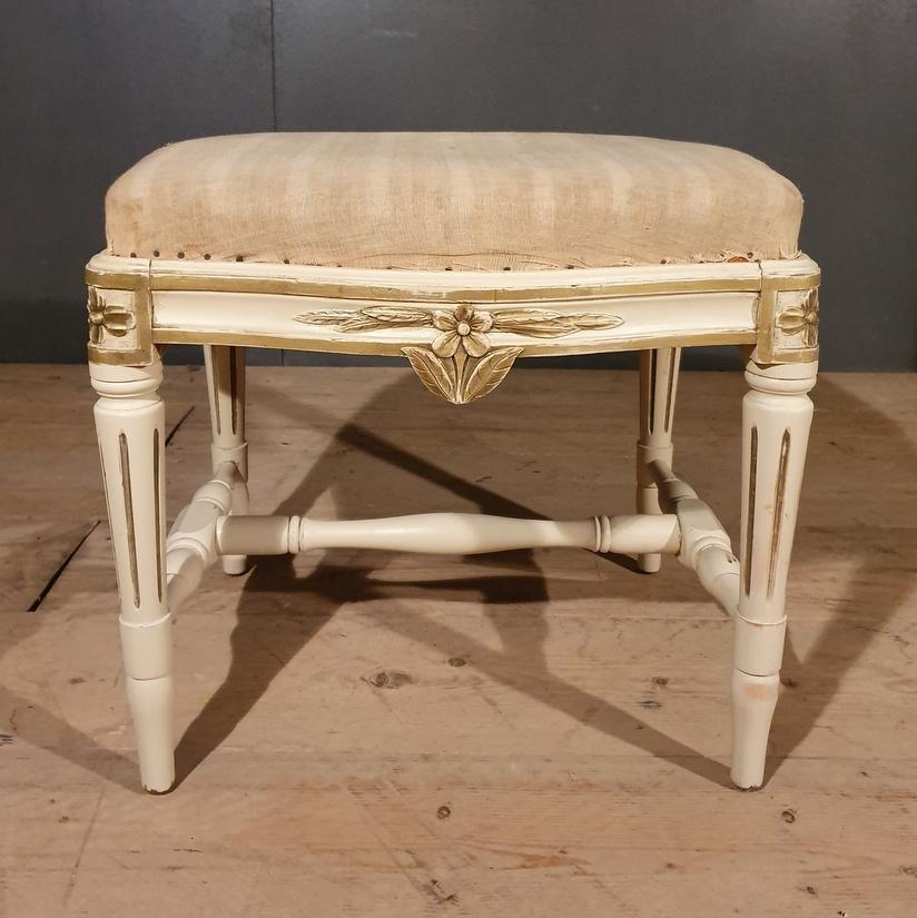 19th century Swedish Gustavian style carved stool. Seat is in need of upholstery, 1880

Dimensions:
21 inches (53 cms) wide
18 inches (46 cms) deep
18.5 inches (47 cms) high.

   