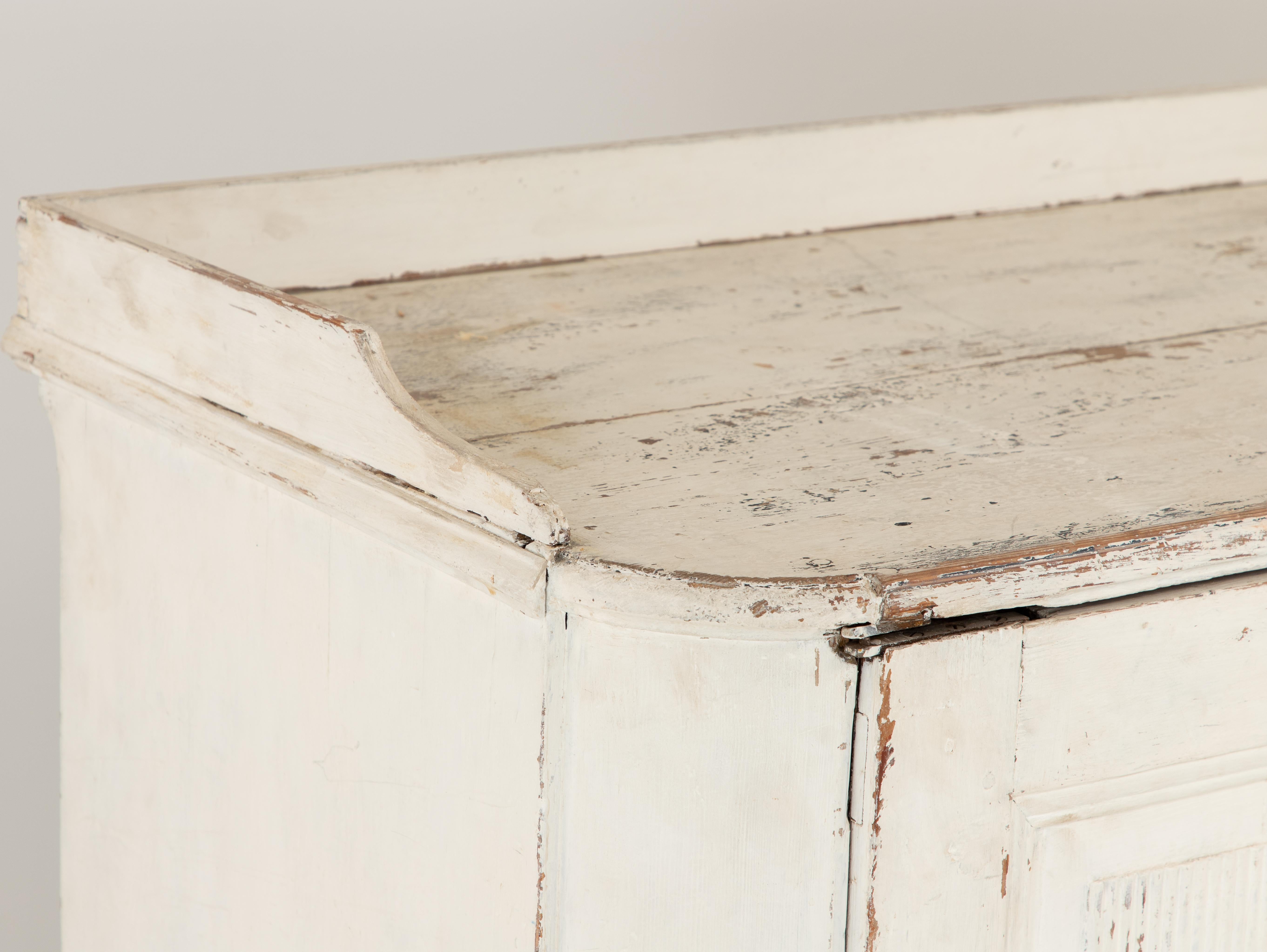 Gustavian Style Two Door Buffet 7