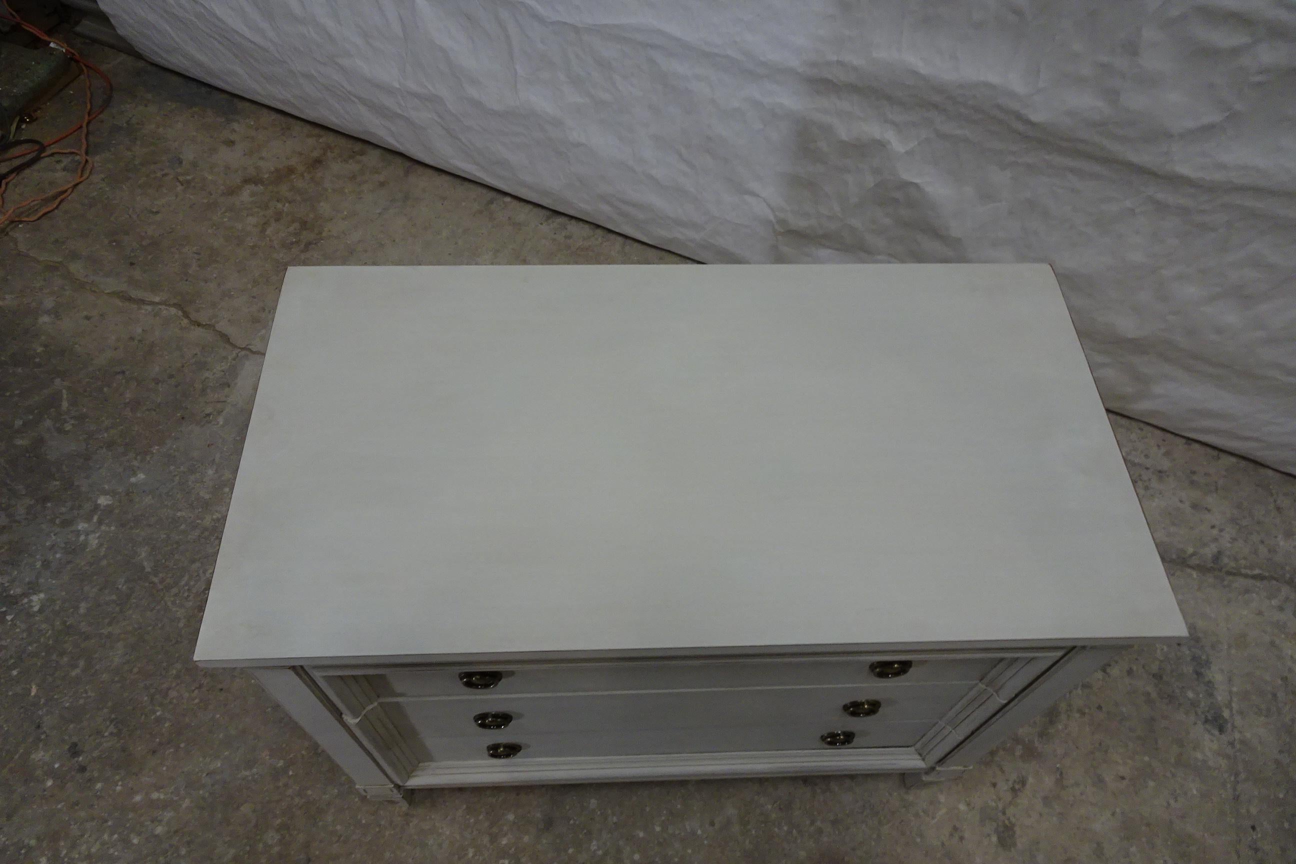 Gustavian Style Unique 3 Drawer Chest of Drawers For Sale 4