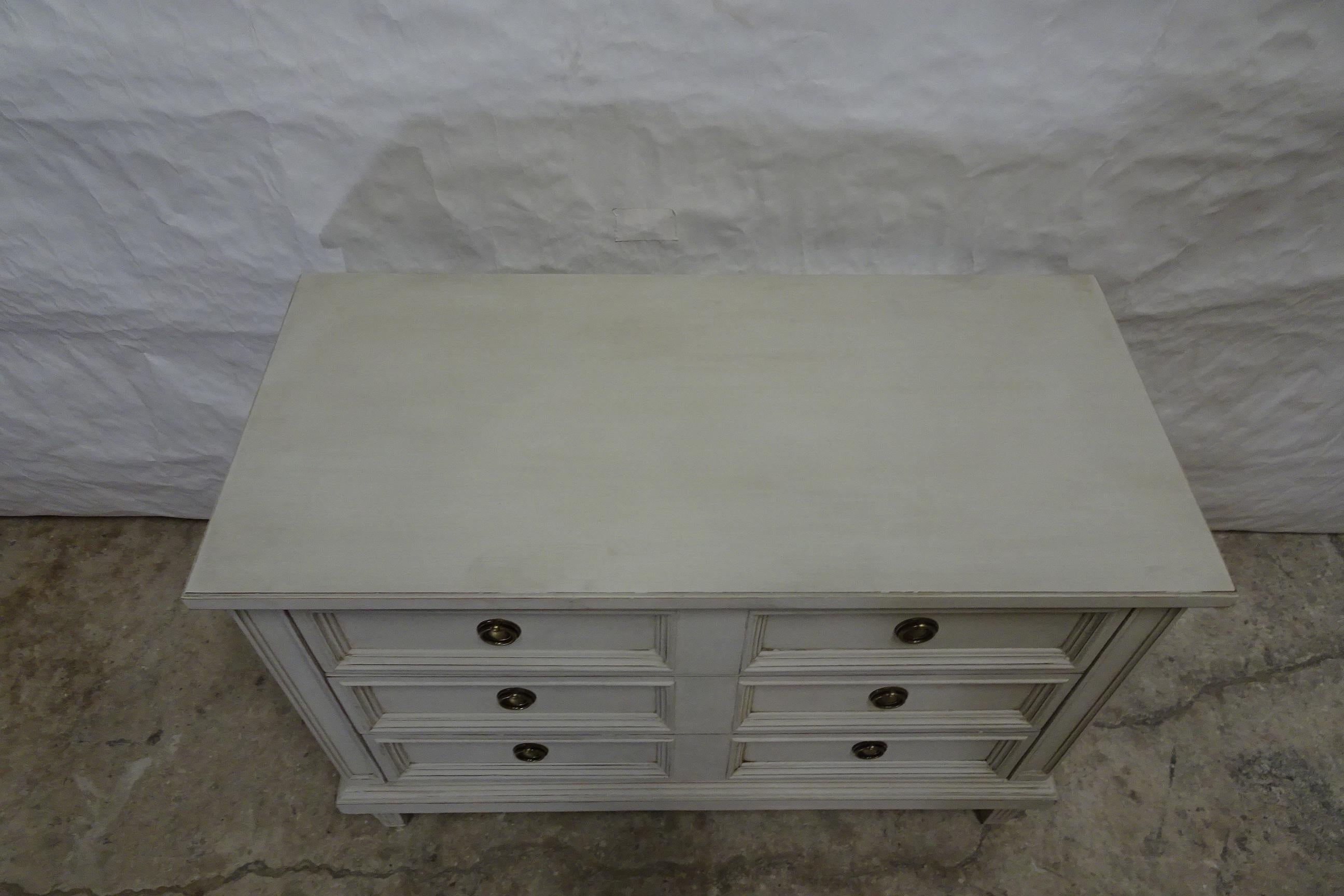 Gustavian Style Unique 3 Drawer Chest of Drawers  For Sale 1