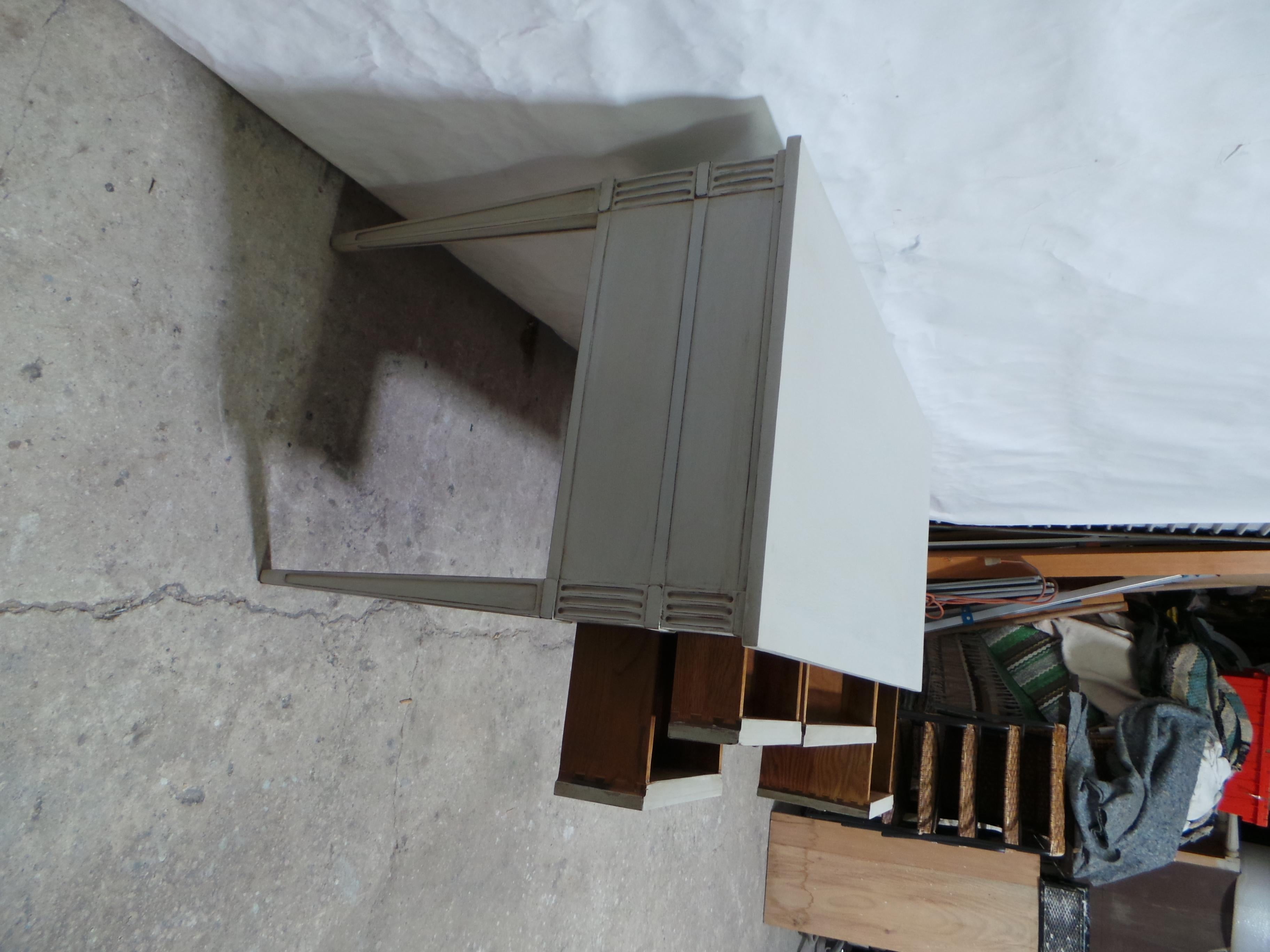 Gustavian Style Unique 5 Drawer Desk For Sale 4