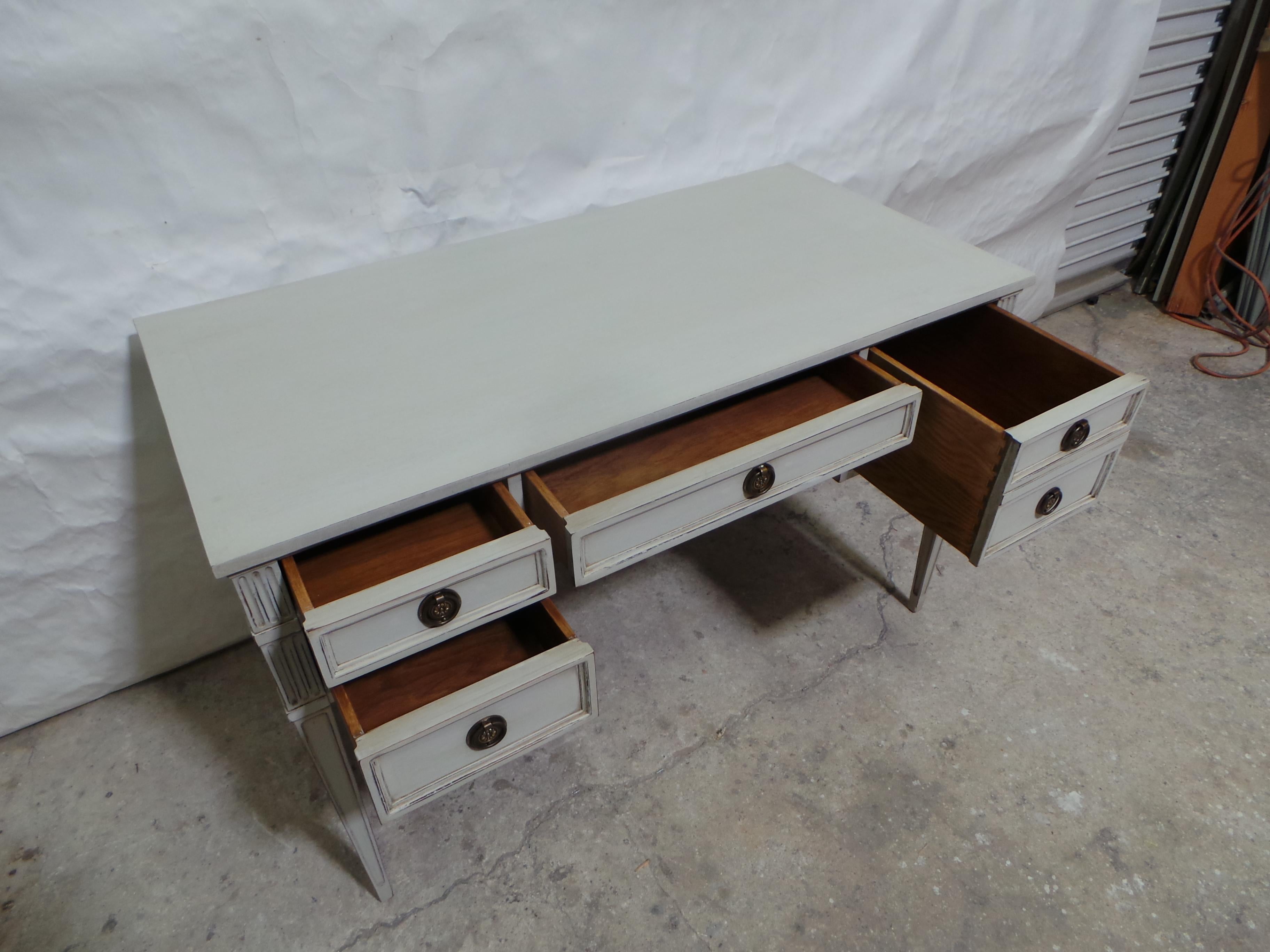 Gustavian Style Unique 5 Drawer Desk For Sale 2