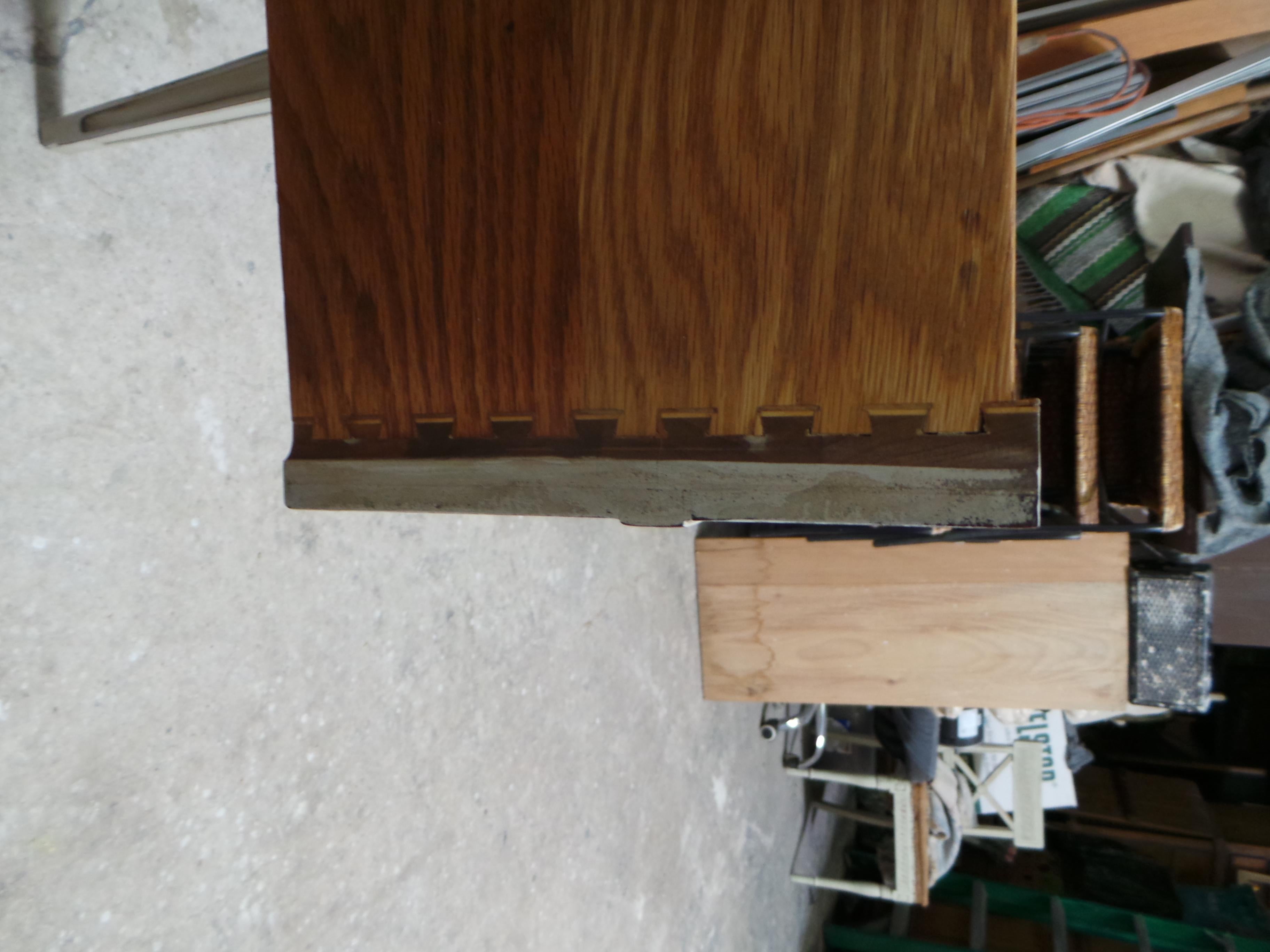 Gustavian Style Unique 5 Drawer Desk For Sale 3