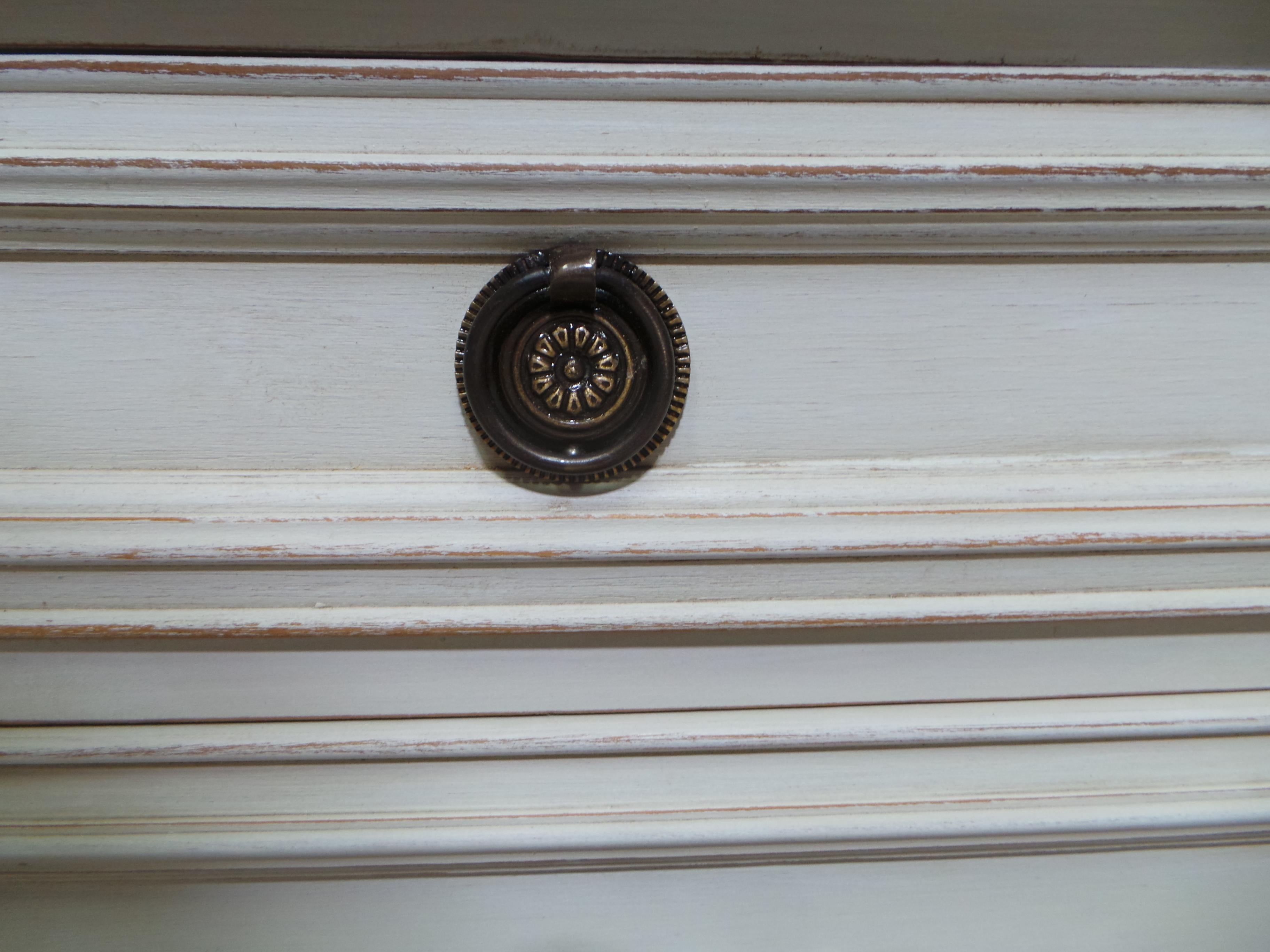 Gustavian Style Unique Nightstands In Good Condition In Hollywood, FL