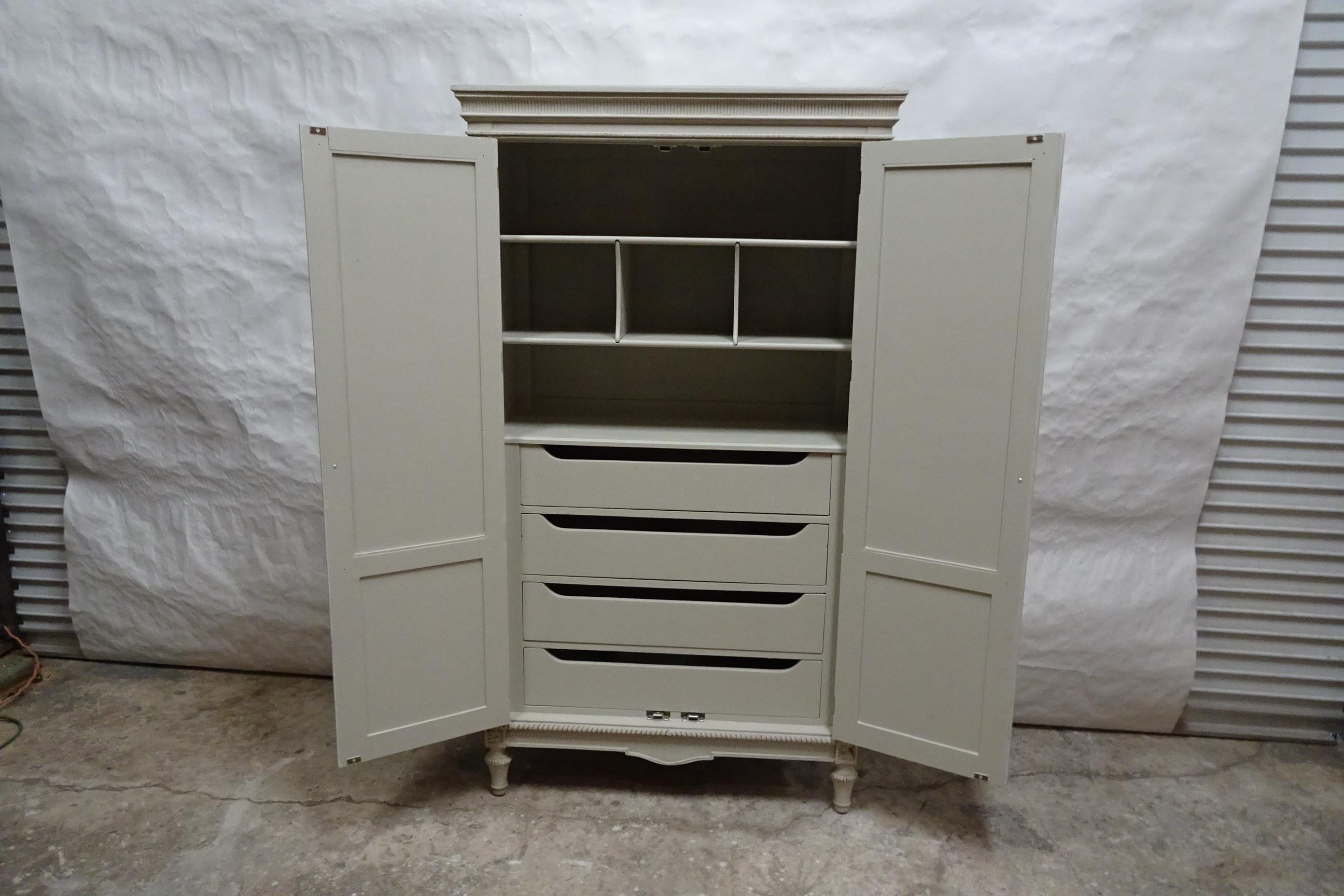 Mid-20th Century Gustavian Style Wardrobe
