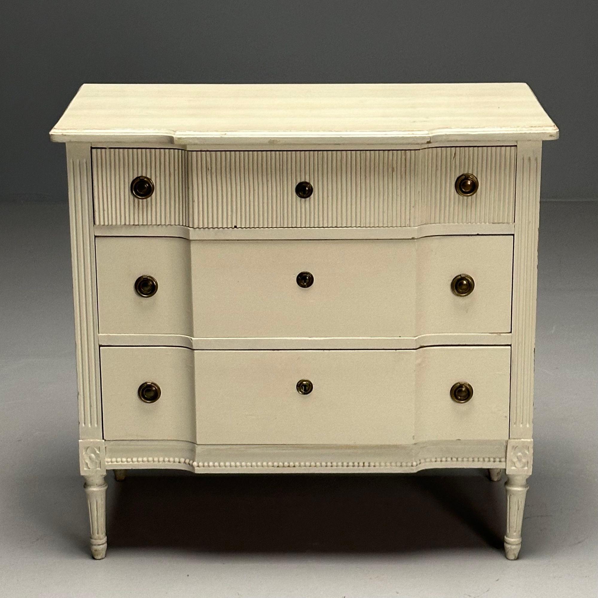 Gustavian, Swedish Commode, Louis XVI Style, White Paint Distressed, 1990s In Good Condition For Sale In Stamford, CT