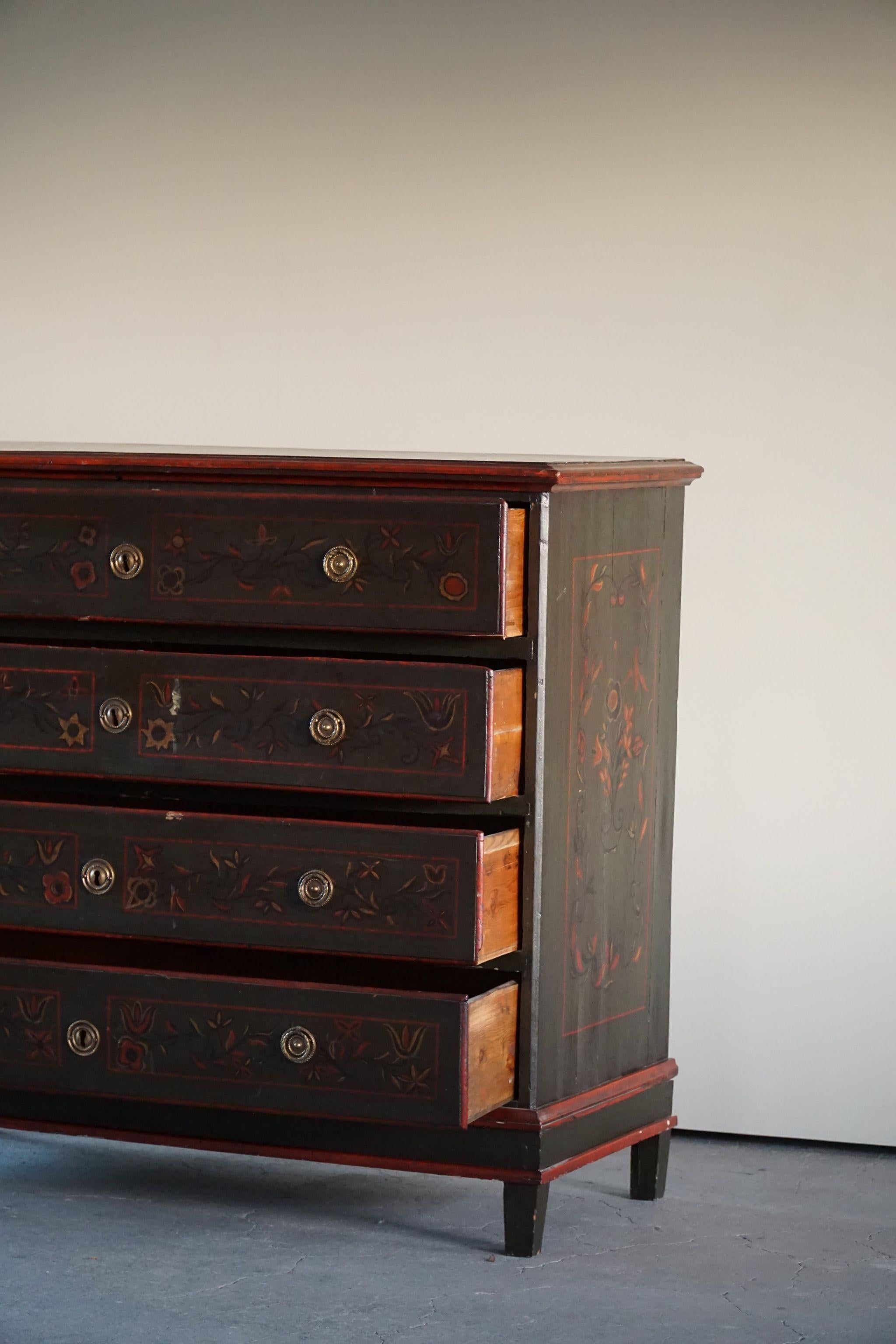 Gustavian Swedish Hand Painted Folk Art Chest of Drawers, Late 18th Century In Good Condition In Odense, DK