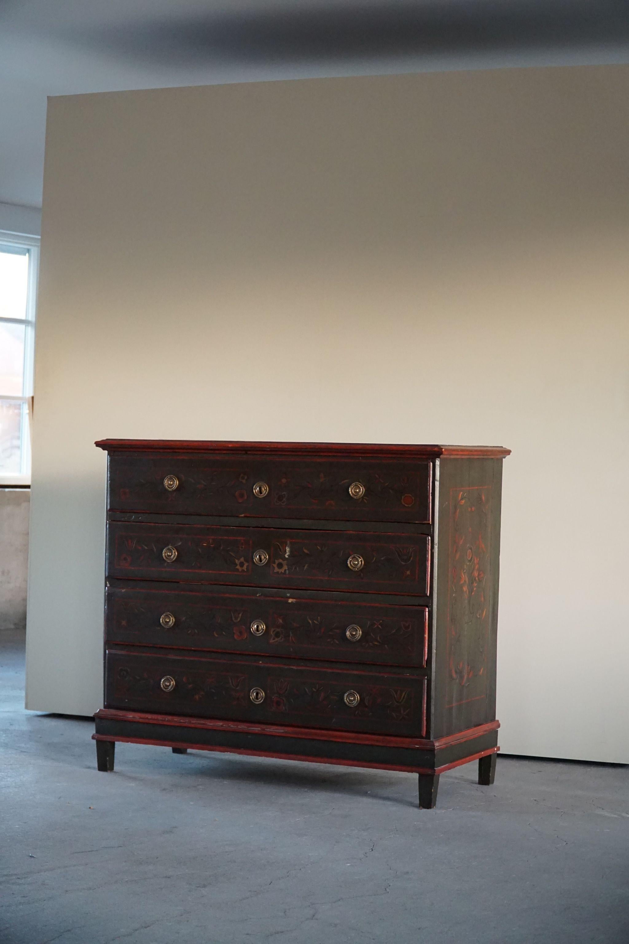 Gustavian Swedish Hand Painted Folk Art Chest of Drawers, Late 18th Century 4