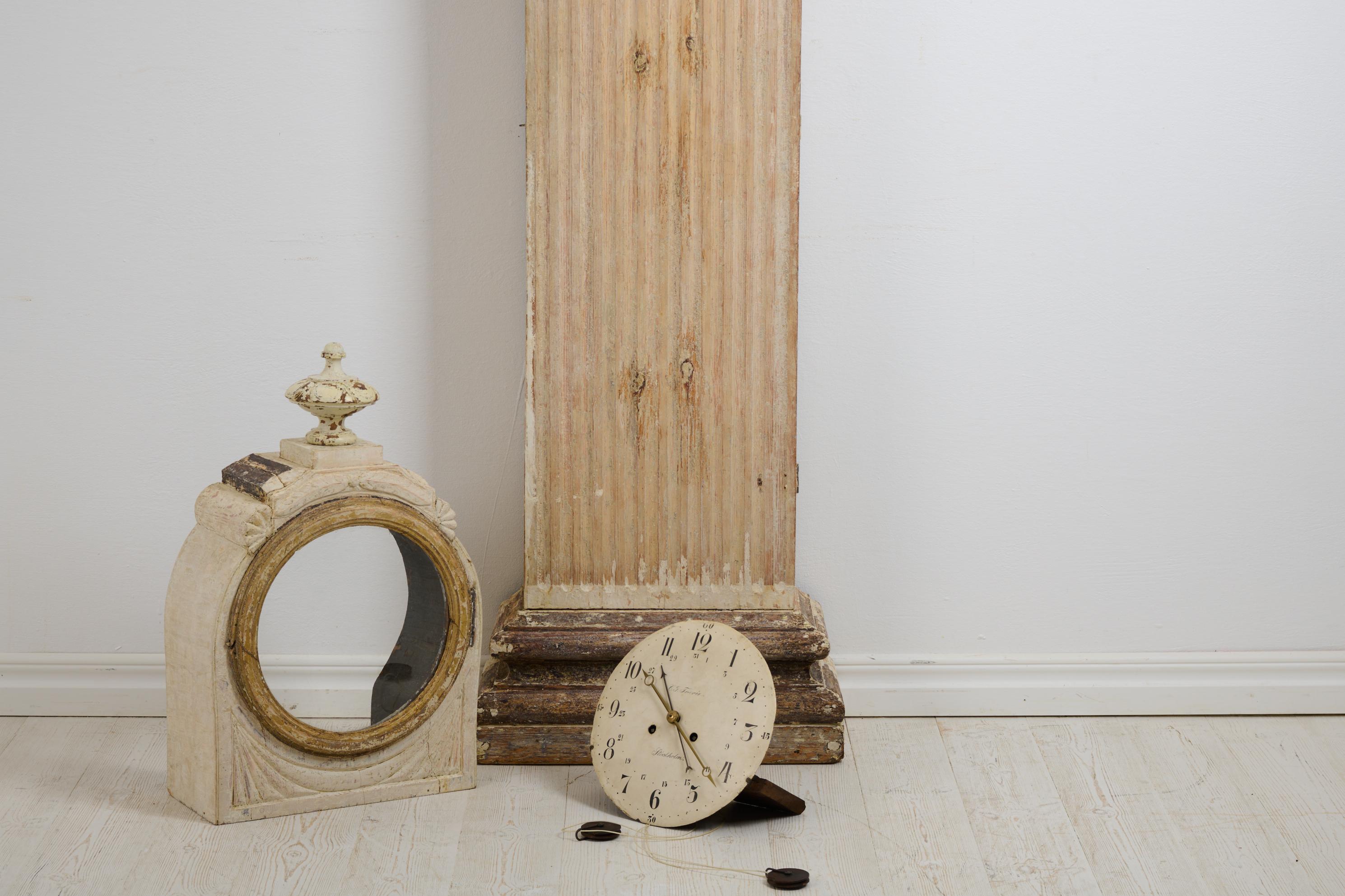 Gustavian Swedish Long Case Clock from the Late 1700s, Unusual Straight Shape For Sale 6