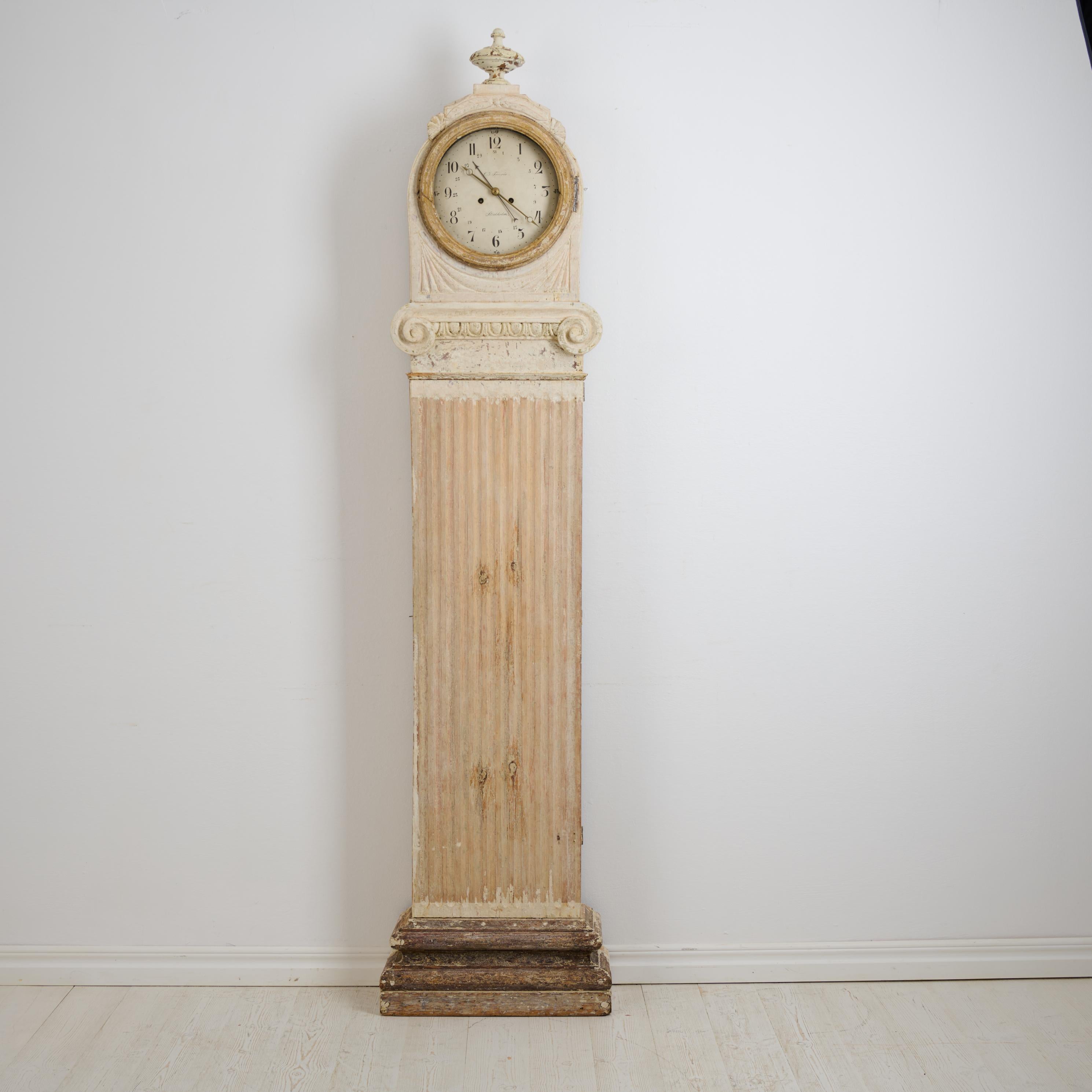Pine Gustavian Swedish Long Case Clock from the Late 1700s, Unusual Straight Shape For Sale