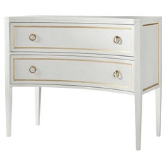 Commode gustavienne peinte en blanc