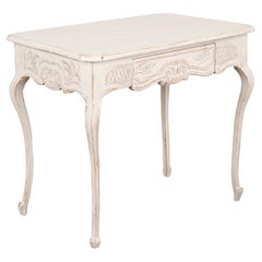 Table d'appoint gustavienne peinte en blanc avec tiroir, Suède, datant d'environ 1820-40