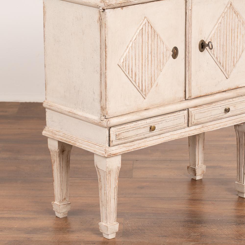 Wood Gustavian White Painted Small Side Table Cabinet, Sweden, circa 1880