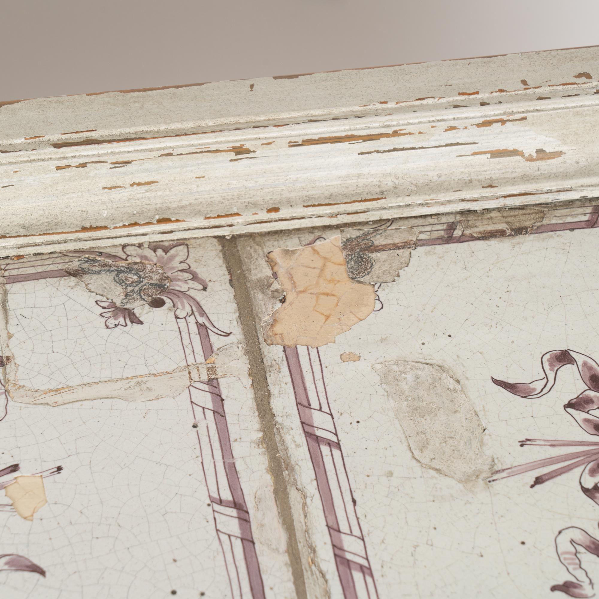 Gustavian White Tile Top Tea Side Table with Purple Flowers Sweden circa 1860-80 For Sale 4