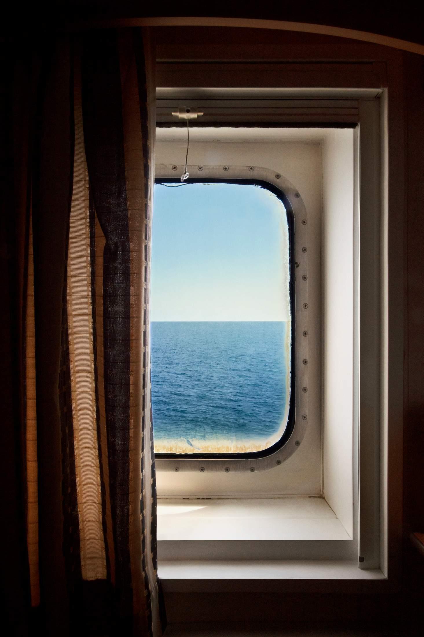 Landscape Photograph de Gustavo Ten Hoever - Ferry Me