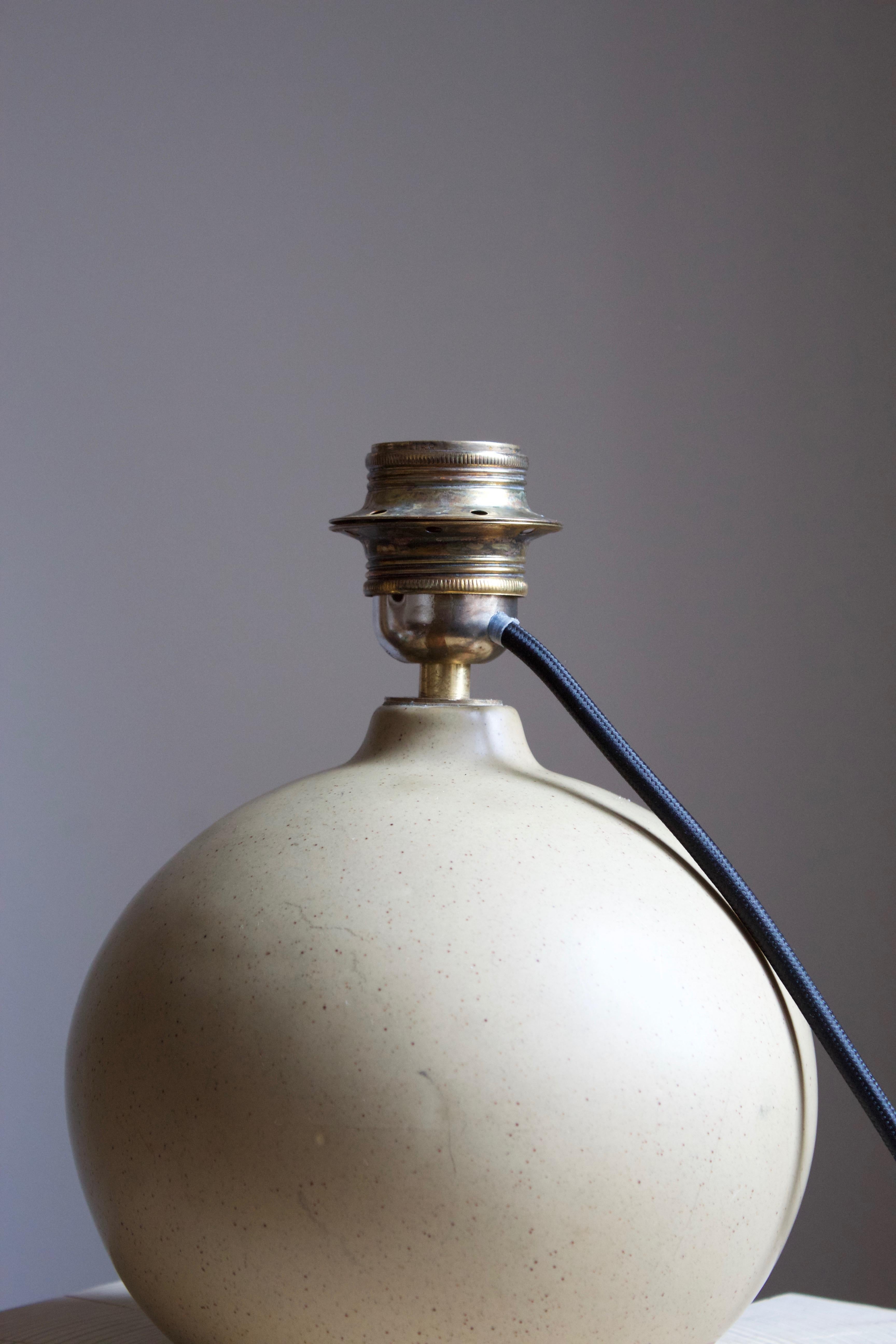 Swedish Gustavsberg, Table Lamp, Beige-Glazed Ceramic, Sweden, c. 1950s