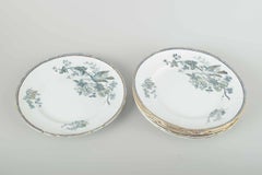 Gustavsberg "Wexiö". Sechs Speiseteller aus Fayence mit gedrucktem Dekor.