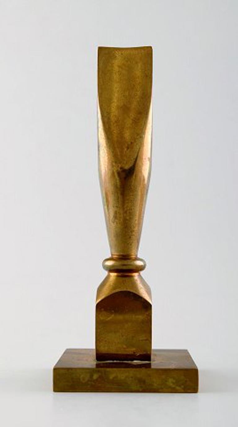 Gusum metal, a pair of candlesticks in brass.
Swedish design, mid-20 century
Measures: 15 cm. tall, diameter (base) 6.2 cm.
In perfect condition.
