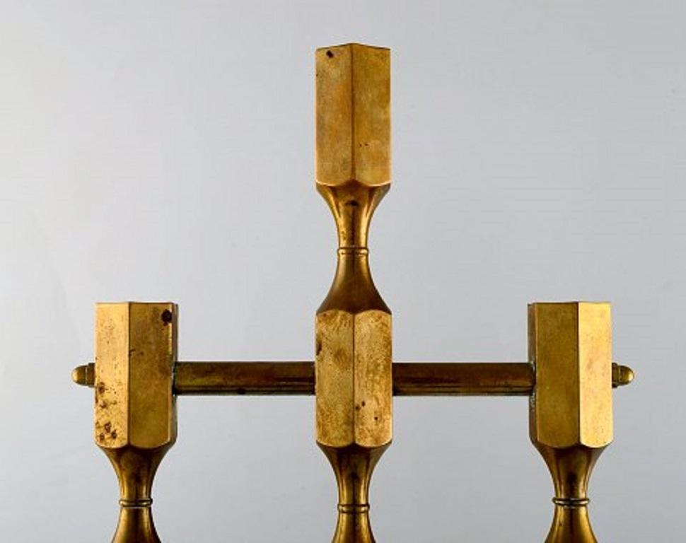 Gusum Metal, Gran Candelero Raro de Latón para Siete Luces, Diseño Sueco en venta 1