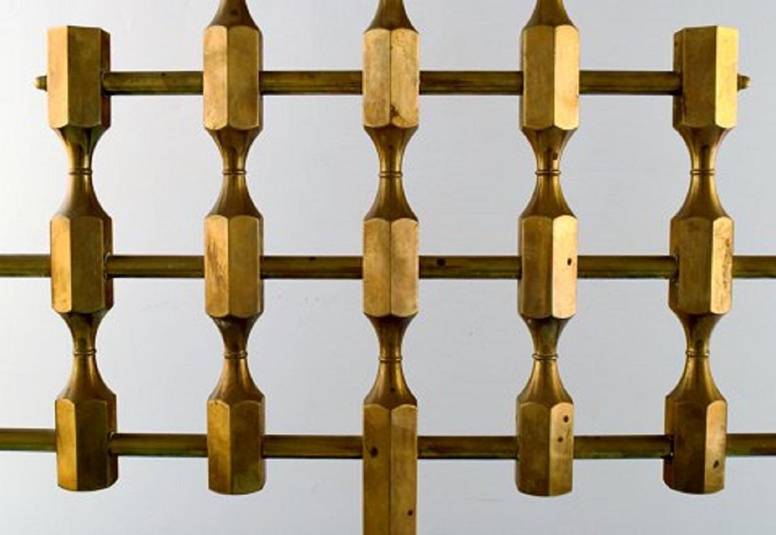 Gusum Metal, Gran Candelero Raro de Latón para Siete Luces, Diseño Sueco en venta 2